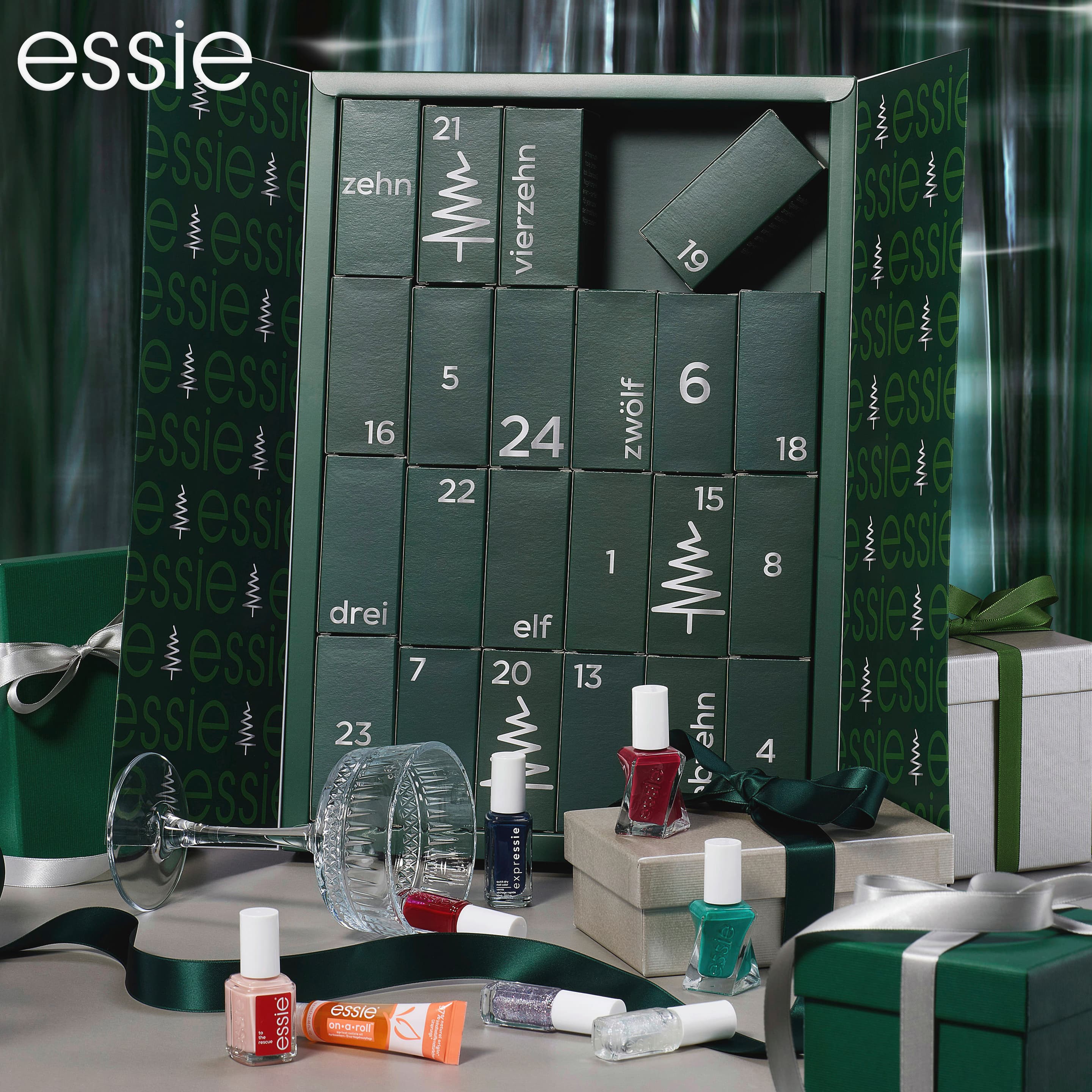 Produktbild essie Adventskalender 8 von 15