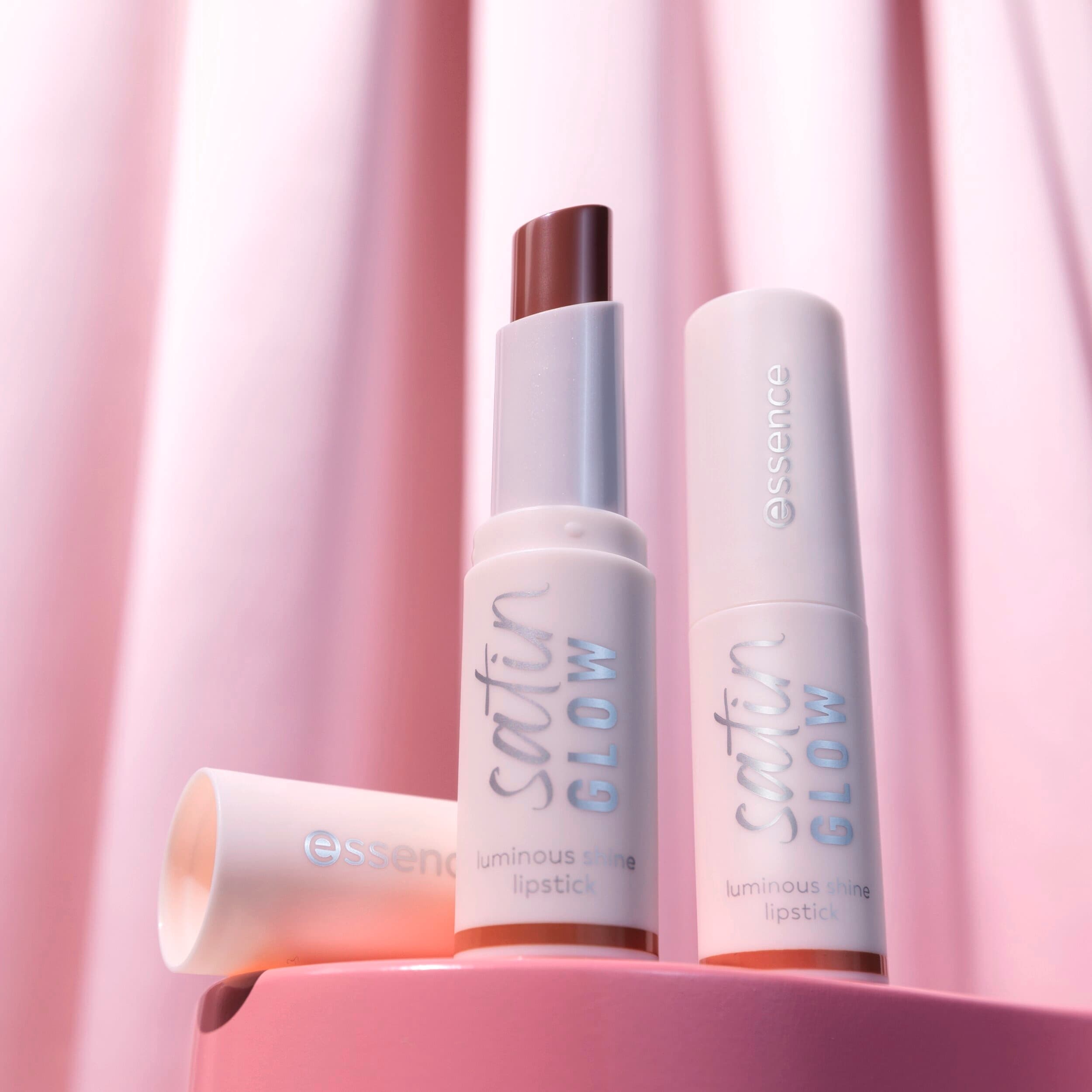 Produktbild essence satin GLOW luminous shine lipstick 3 von 8