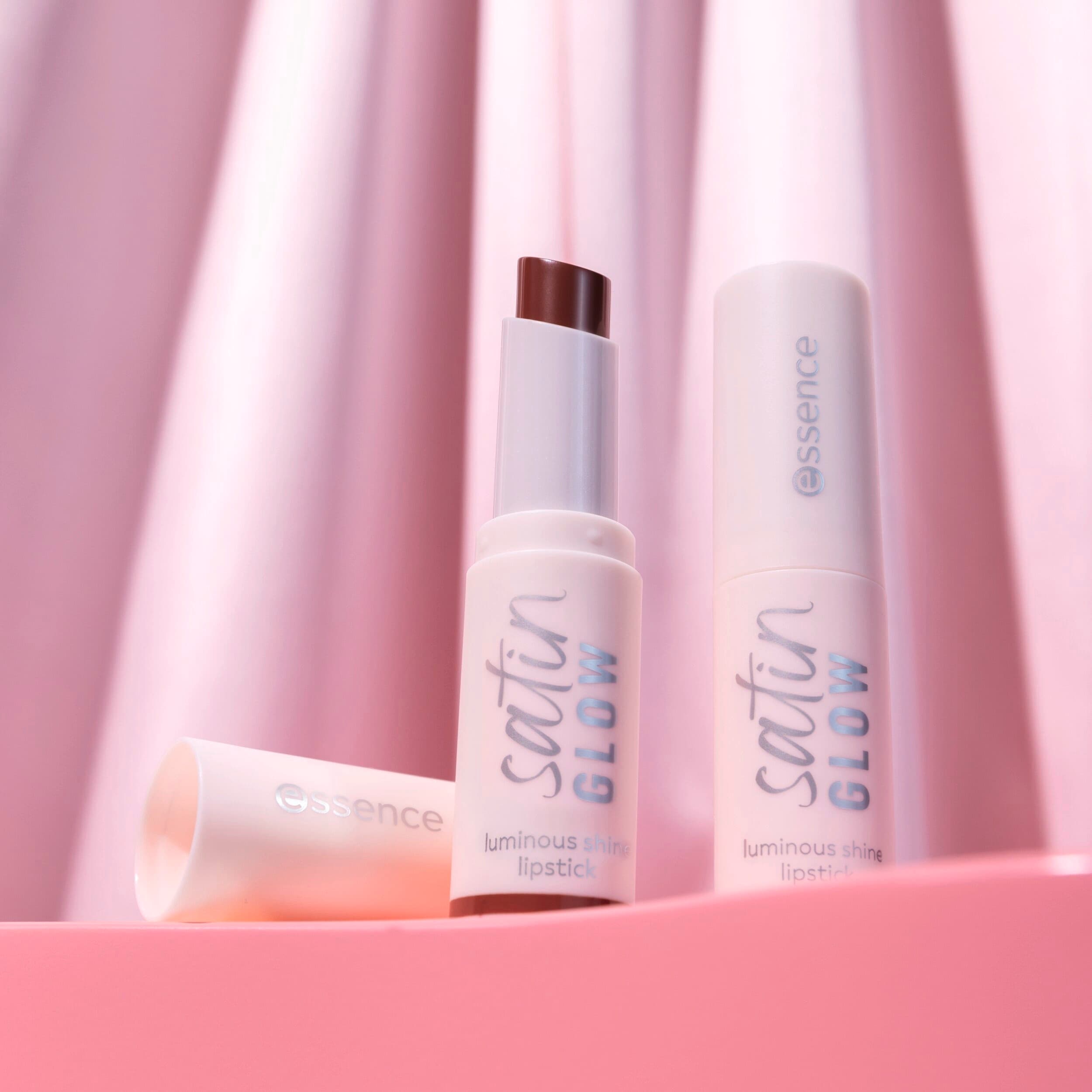 Produktbild essence satin GLOW luminous shine lipstick 3 von 8