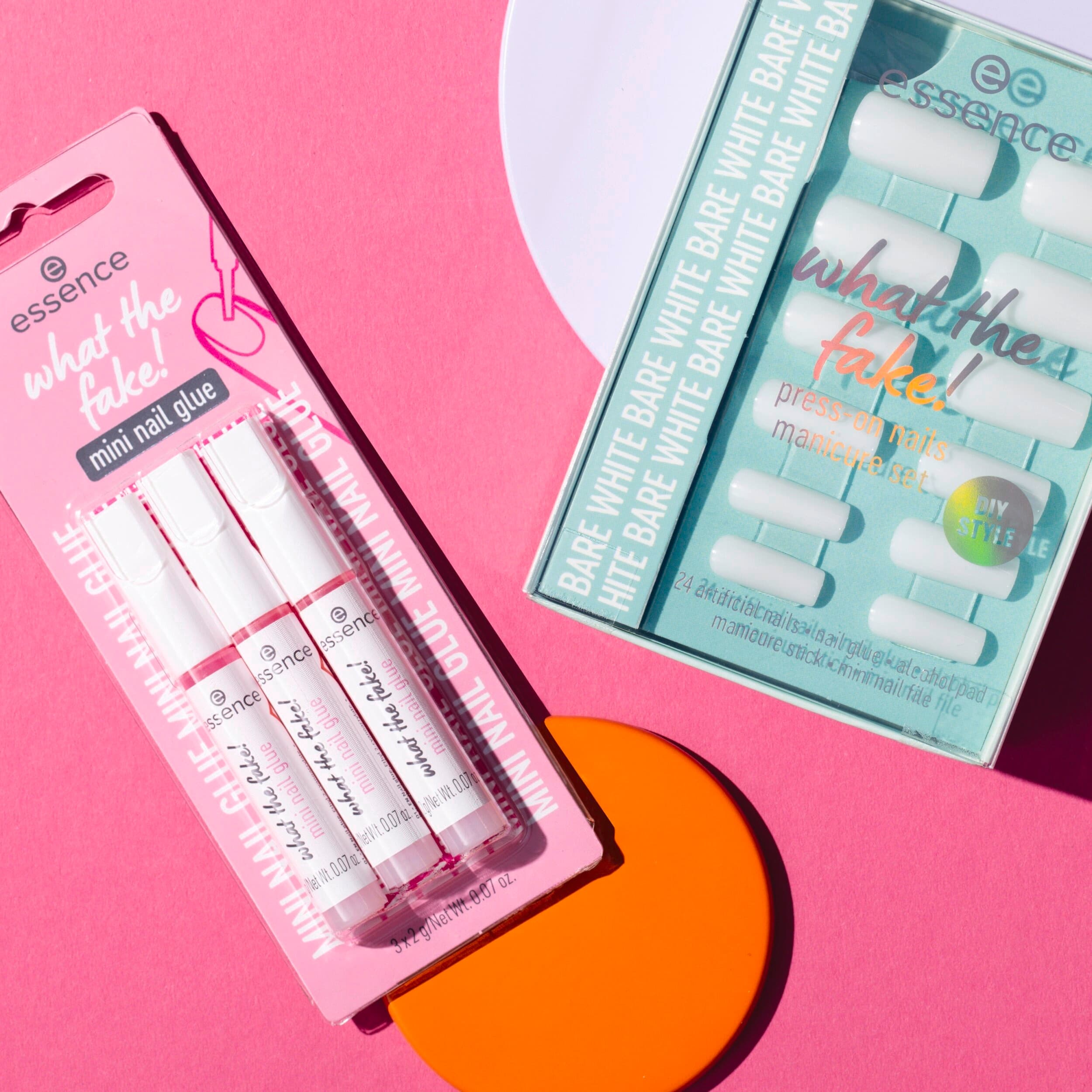 Produktbild essence what the fake! mini nail glue 7 von 7
