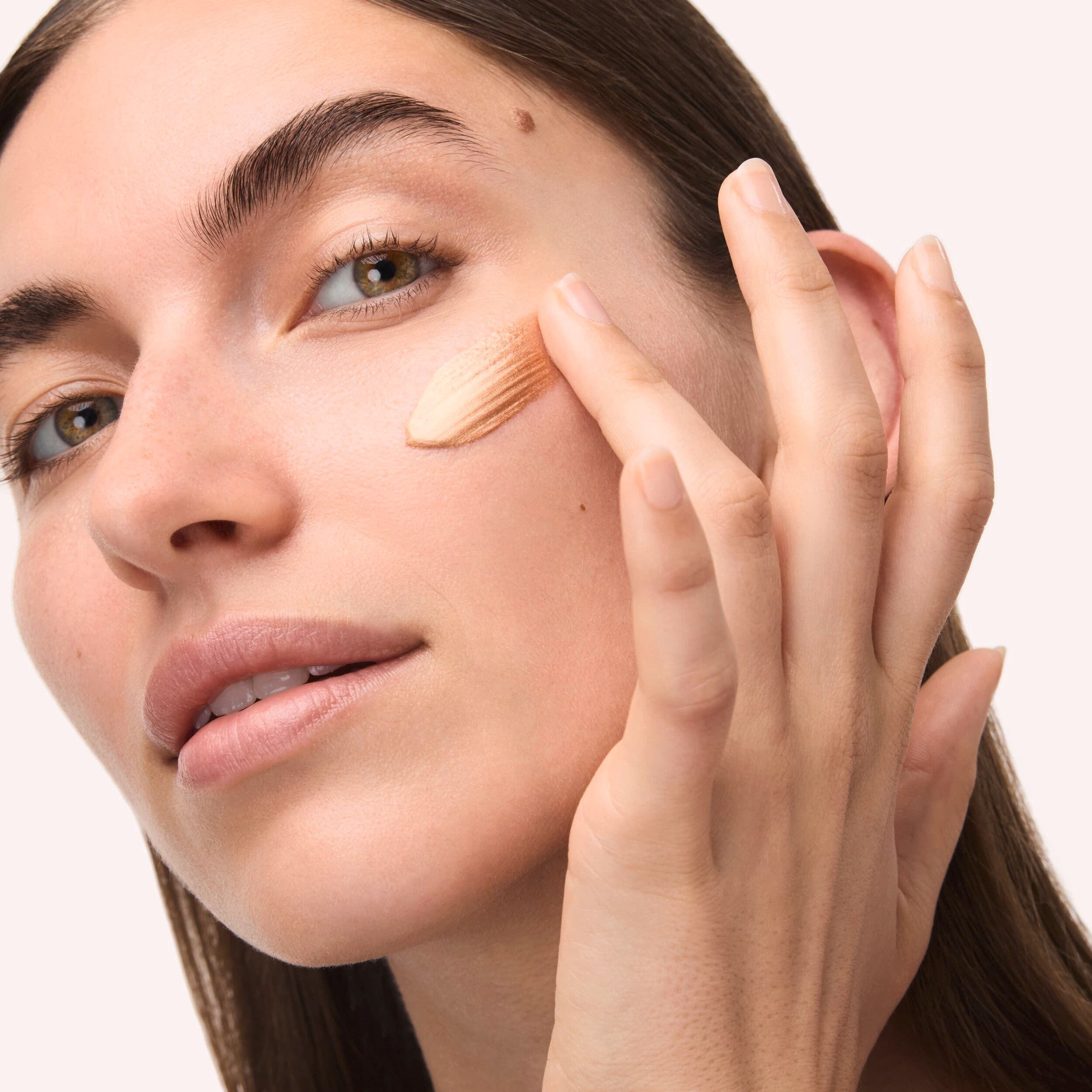 Produktbild Catrice Bronze Glow Grip Primer 7 von 7