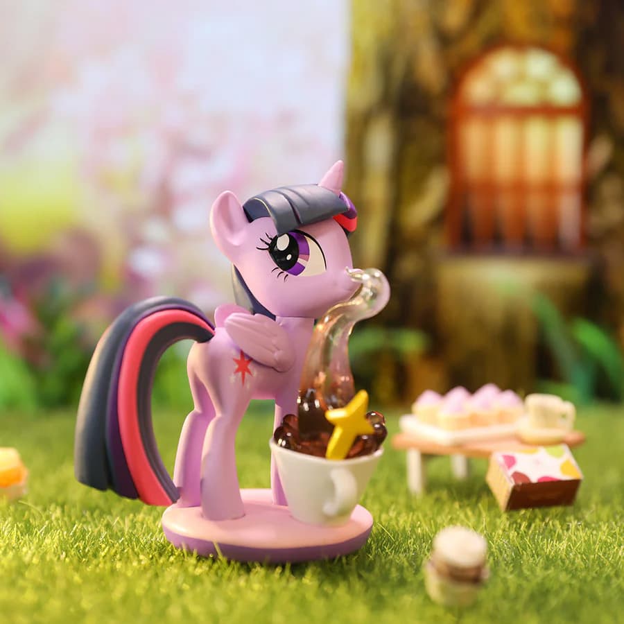 Produktbild Pop Mart My Little Pony Leisure Afternoon Series. Sammelfigur in Blindbox - sortiert 5 von 6