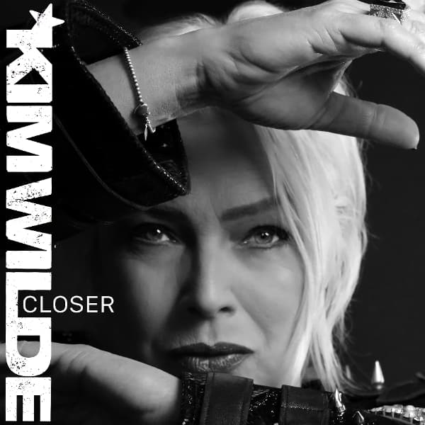 Closer (Deluxe CD Digipak) 