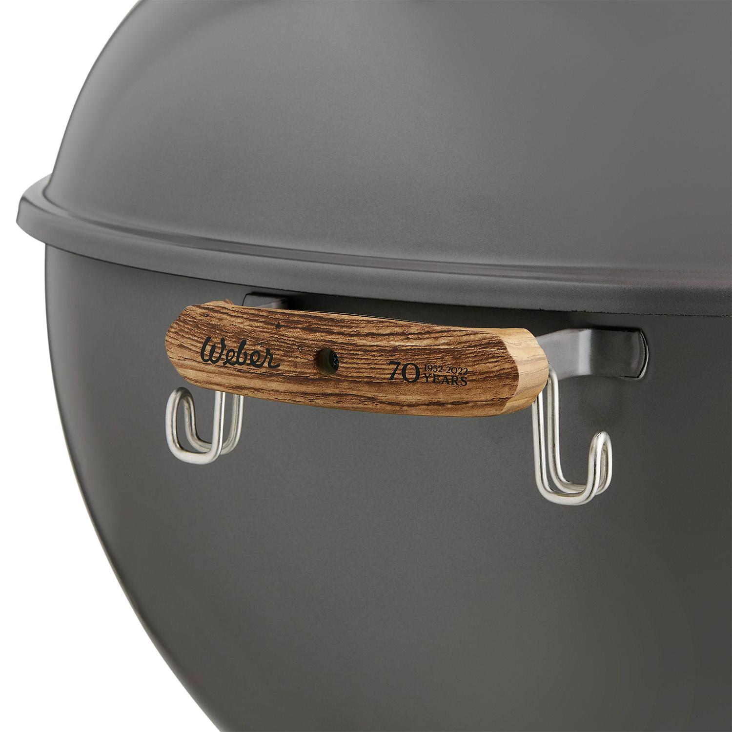 Produktbild Weber Holzkohle-Kugelgrill KETTLE 70TH ANNIVERSARY EDITION Ø 57cm 13 von 17