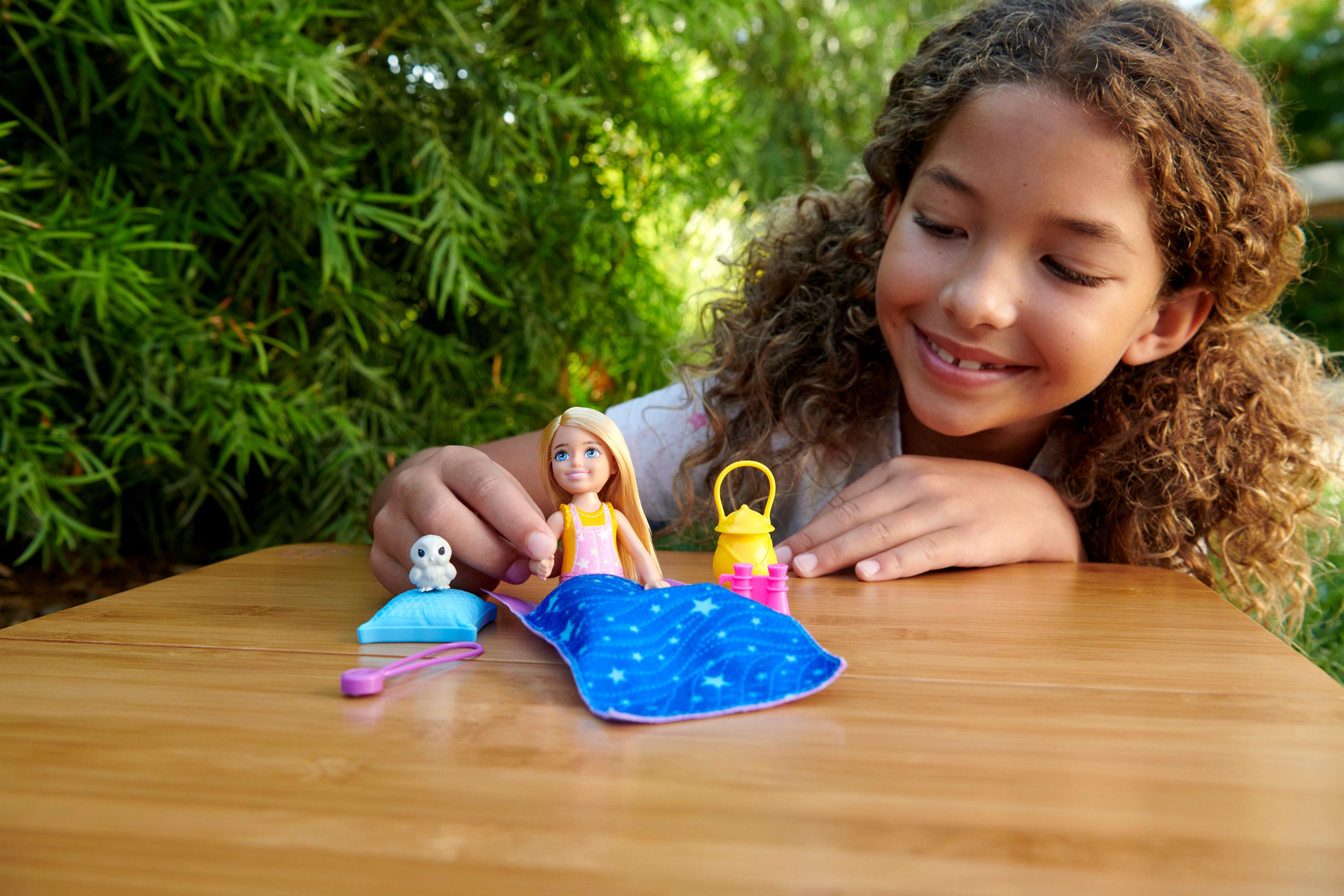 Produktbild Barbie"It takes two Camping"Chelsea Puppe inkl. Tier&Zubehör 2 von 7