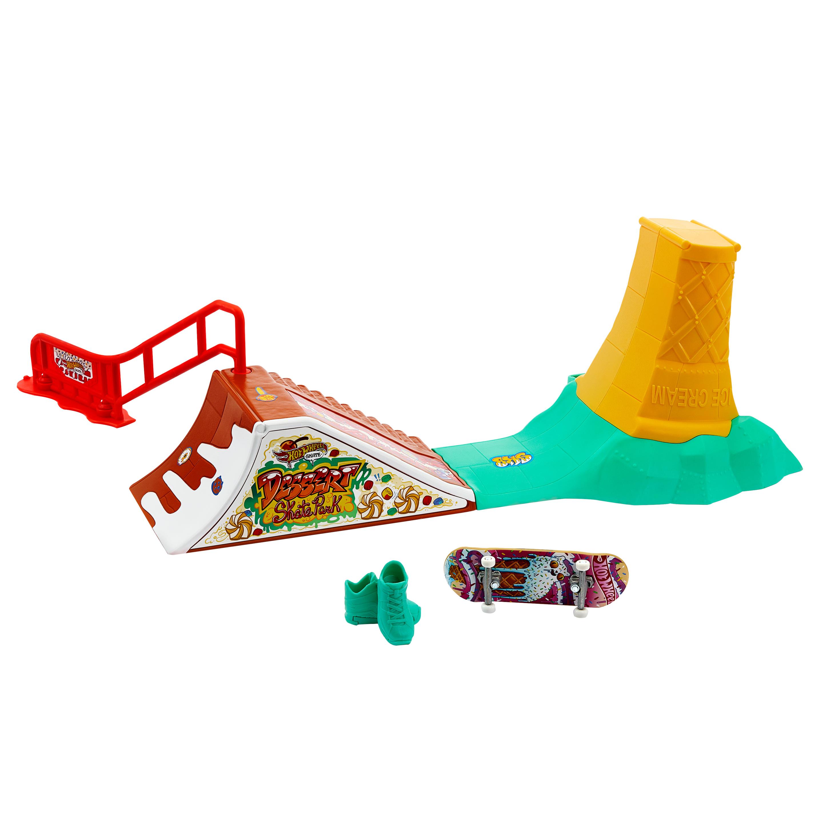 Produktbild Hot Wheels Skate Skaterampenset mit Tony Hawk Fingerboard und einem Paar Schuhen, sortiert, 1 Stück 2 von 11