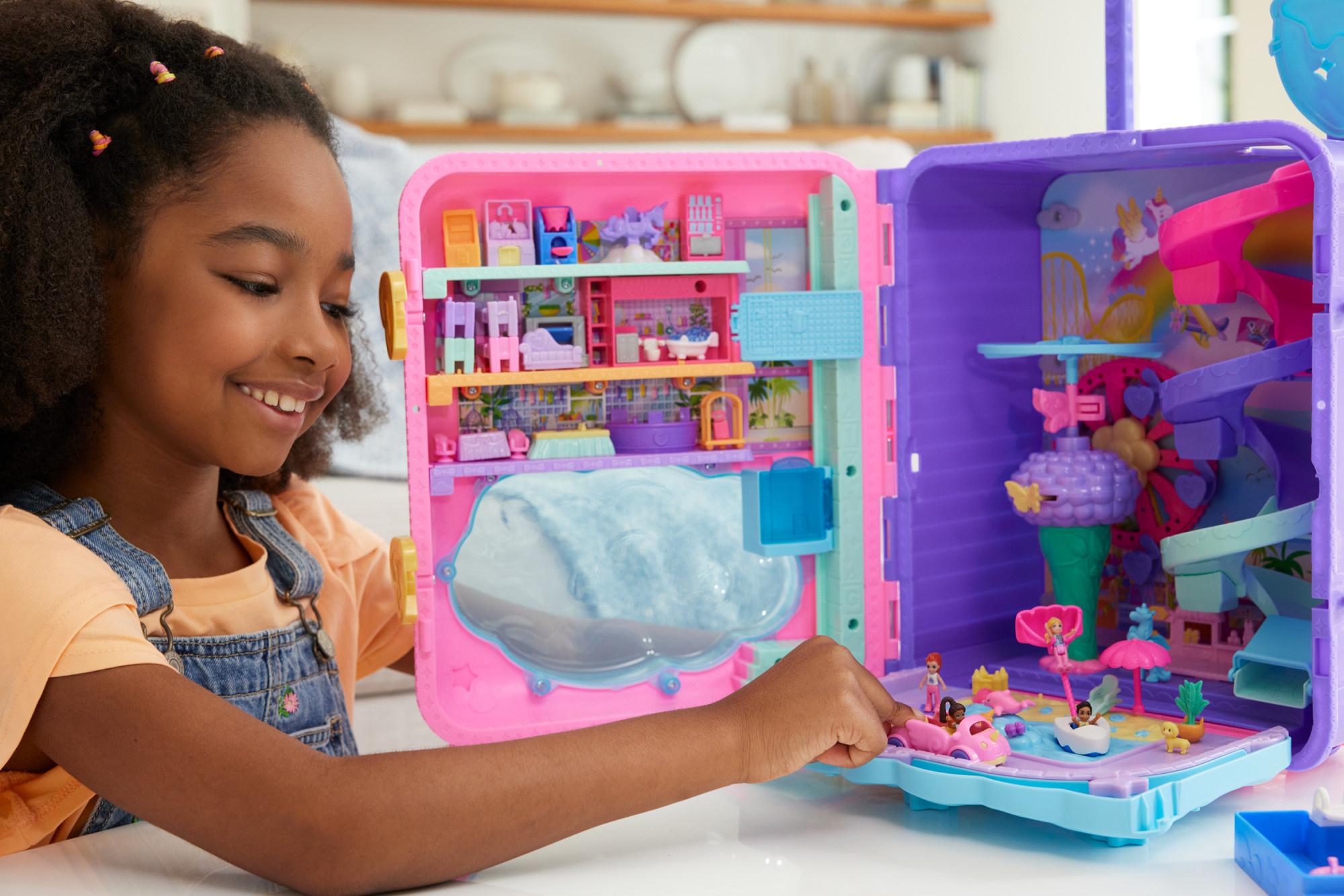 Produktbild Polly Pocket Puppen Pollyville Urlaub im Rollkoffer Spielset 3 von 7