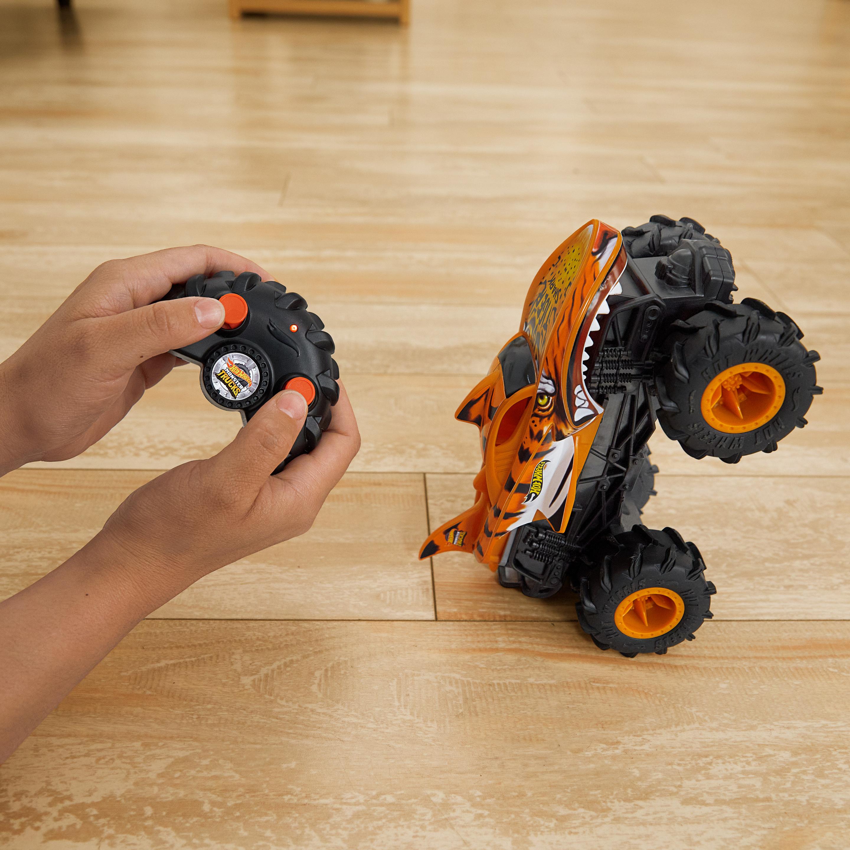 Produktbild Hot Wheels RC Monster Trucks HW Tigerhai RC im Maßstab 1:24, ferngesteuerter Spielzeugtruck 9 von 11