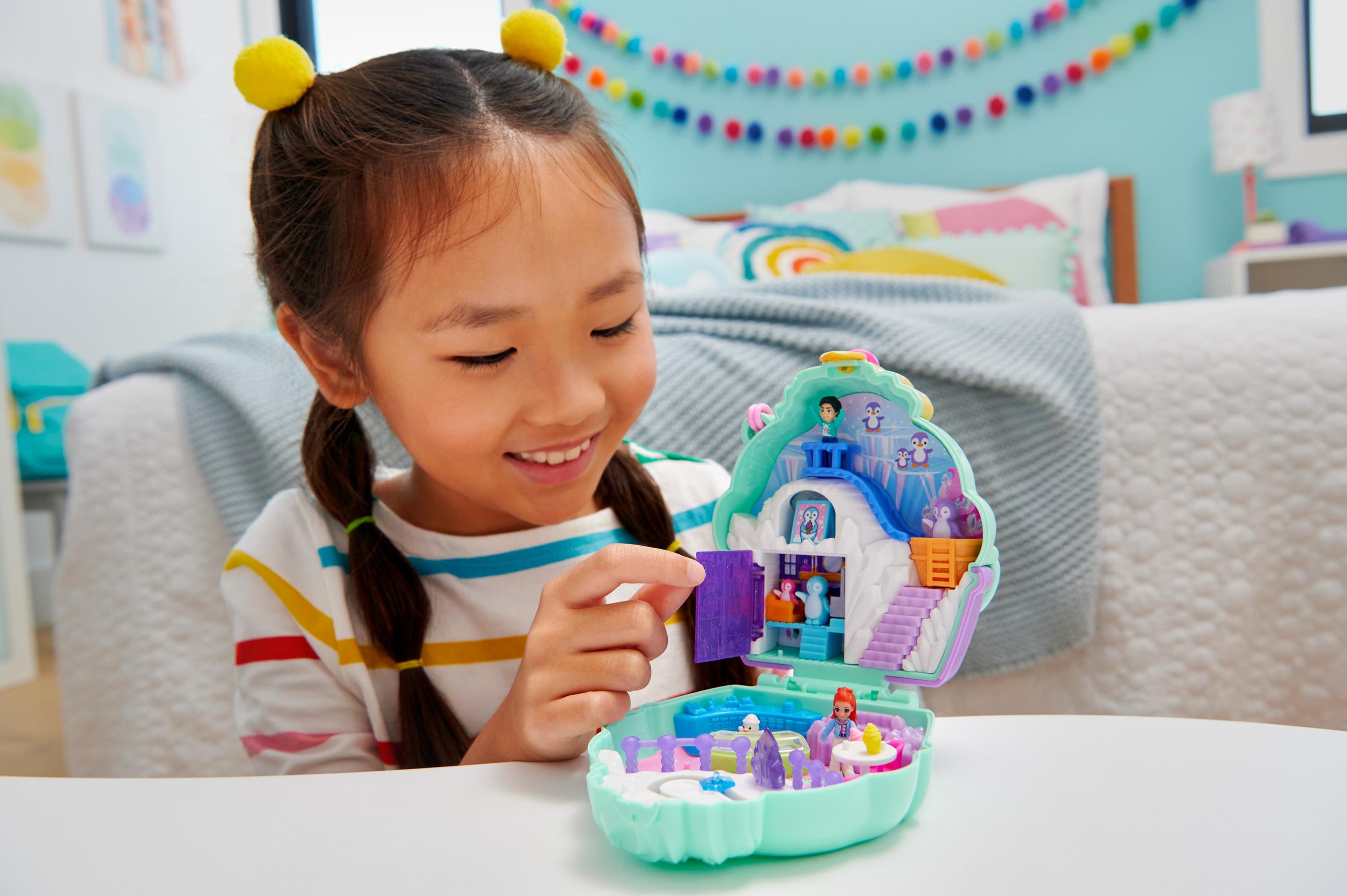Produktbild Polly Pocket Puppen und Spielset, Reisespielzeug, Winterliche Pinguin Schatulle 2 von 6