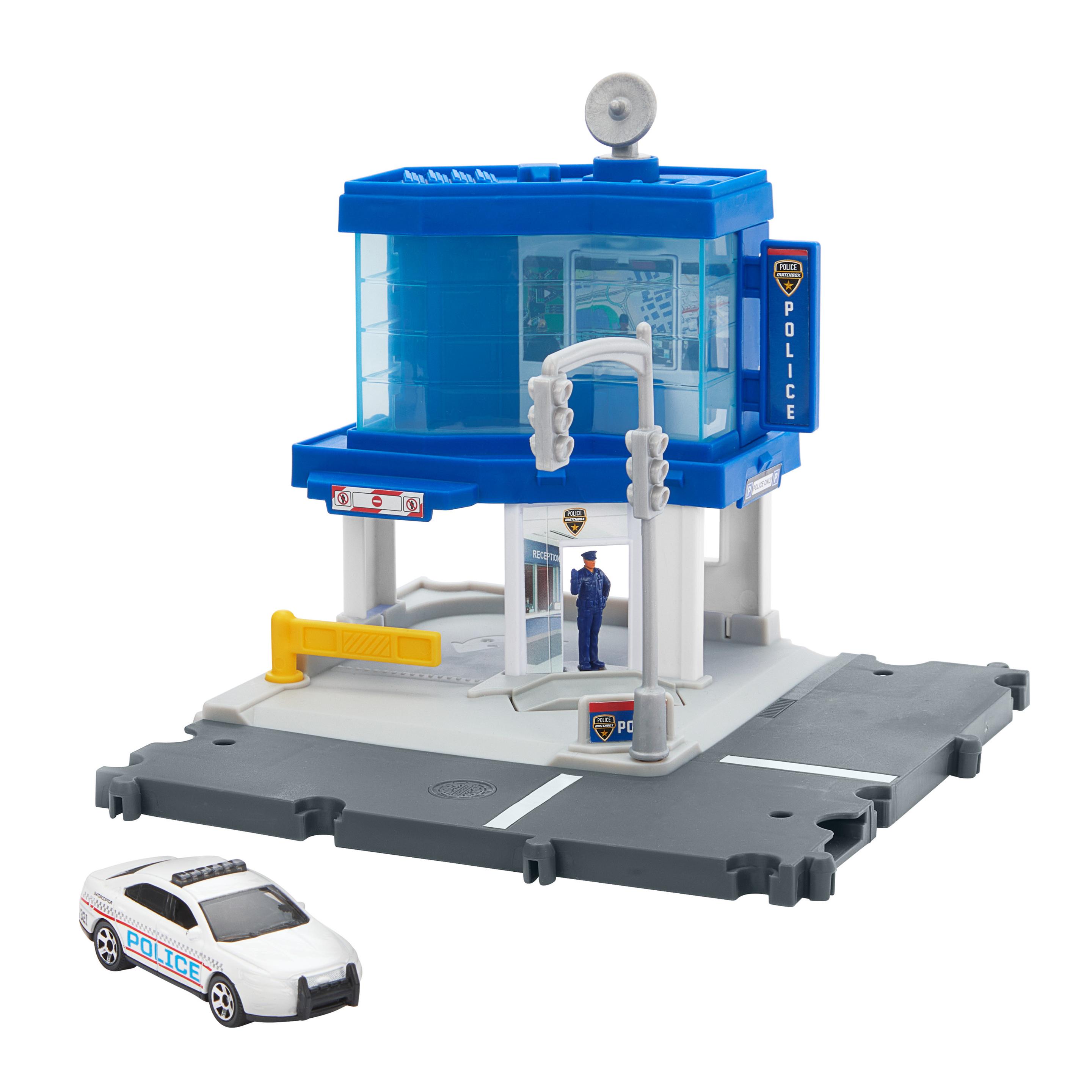 Matchbox Action Drivers Polizeiverkehrsstellen-Spielset mit Ford Interceptor Spielzeug-Polizeiwagen im Maßstab 1:64