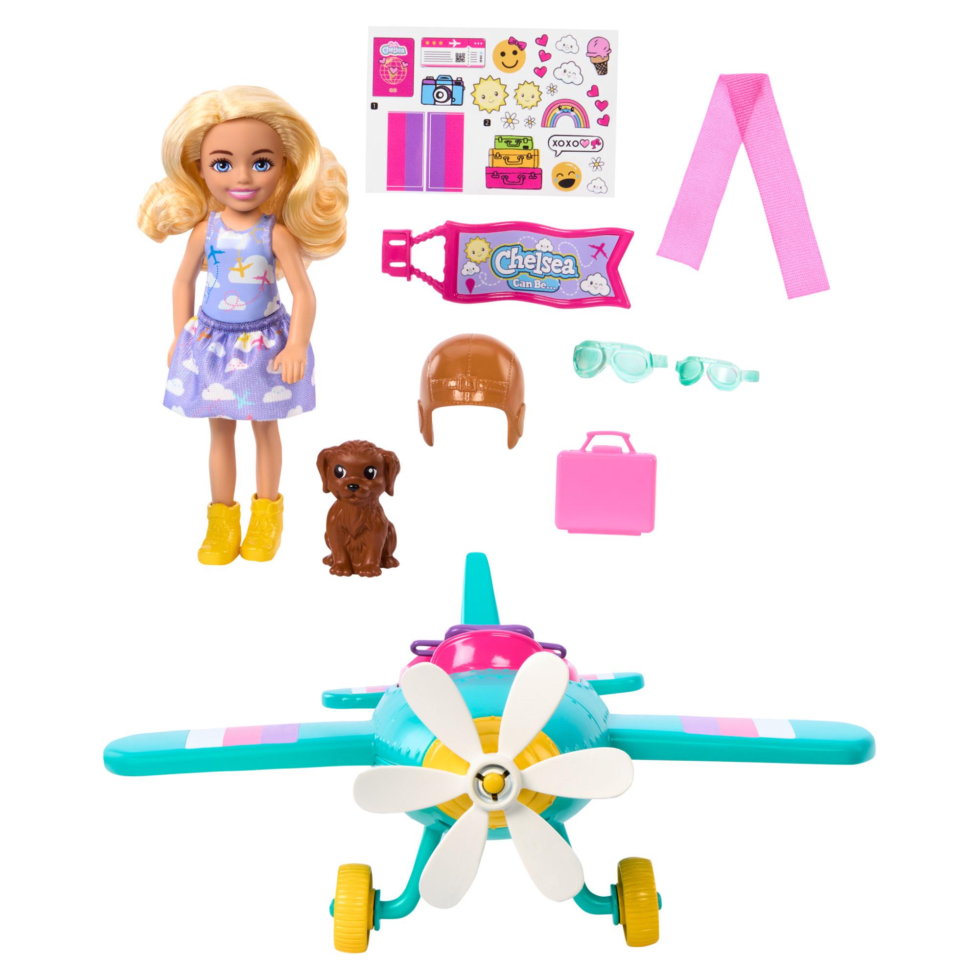 Barbie Chelsea-Spielset aus Puppe und Flugzeug, Zweisitzerflugzeug mit Drehpropeller und 7 Zubehörteilen