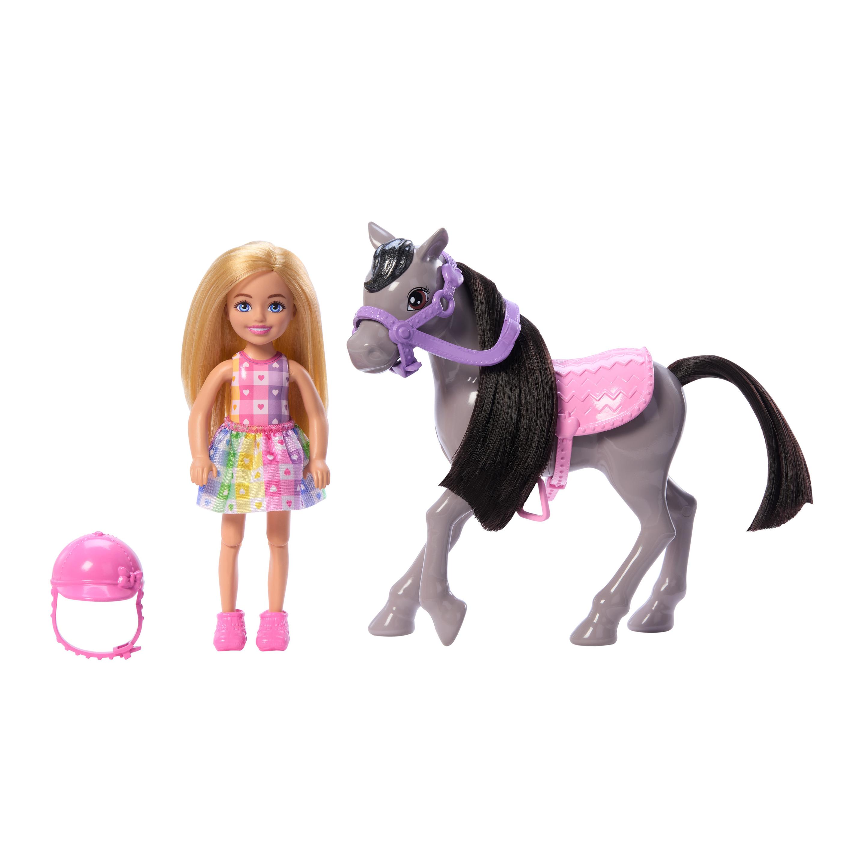 Produktbild Barbie Chelsea Spielzeugset mit Puppe und Pferd, enthält Helm-Zubehörteil, Puppe kann zum Reiten“ die Knie anwinkeln, Pony 5 von 6