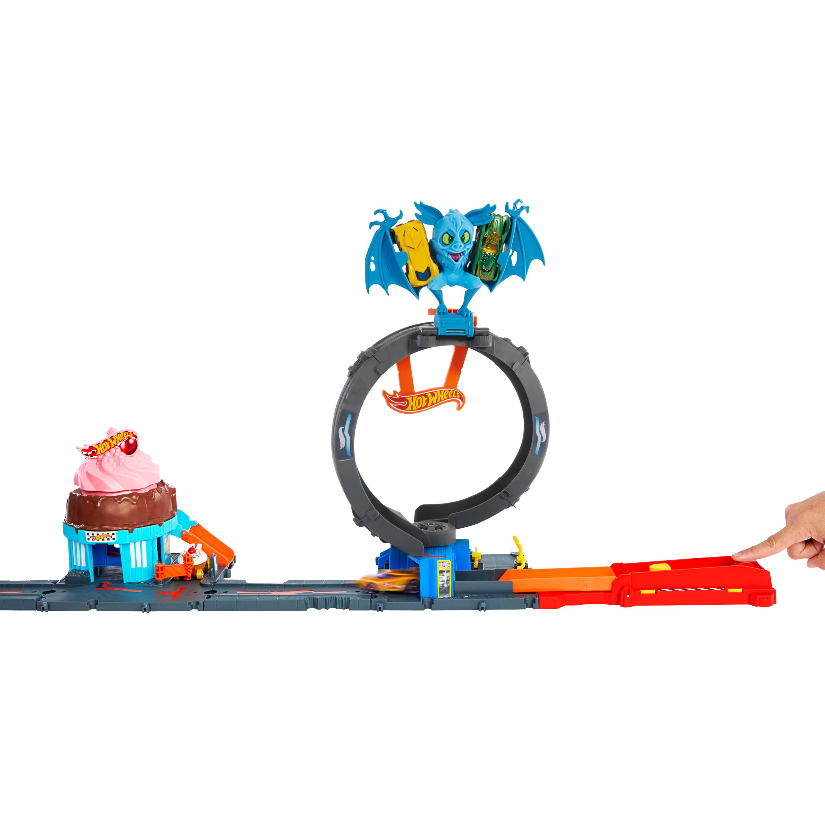 Produktbild Hot Wheels City Angriff der Fledermaus Spielset mit Spielzeugauto im Maßstab 1:64 4 von 6
