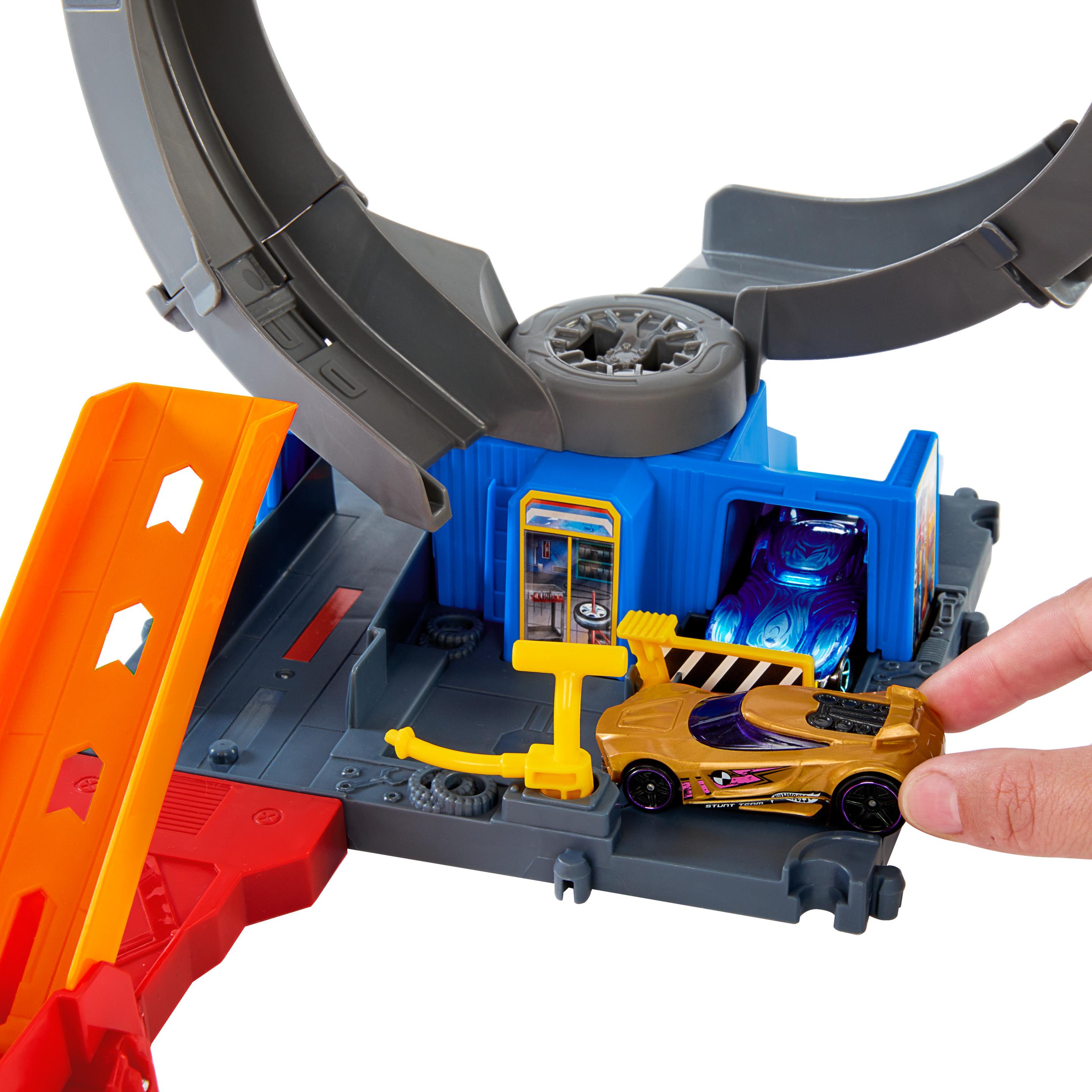 Produktbild Hot Wheels City Angriff der Fledermaus Spielset mit Spielzeugauto im Maßstab 1:64 5 von 6