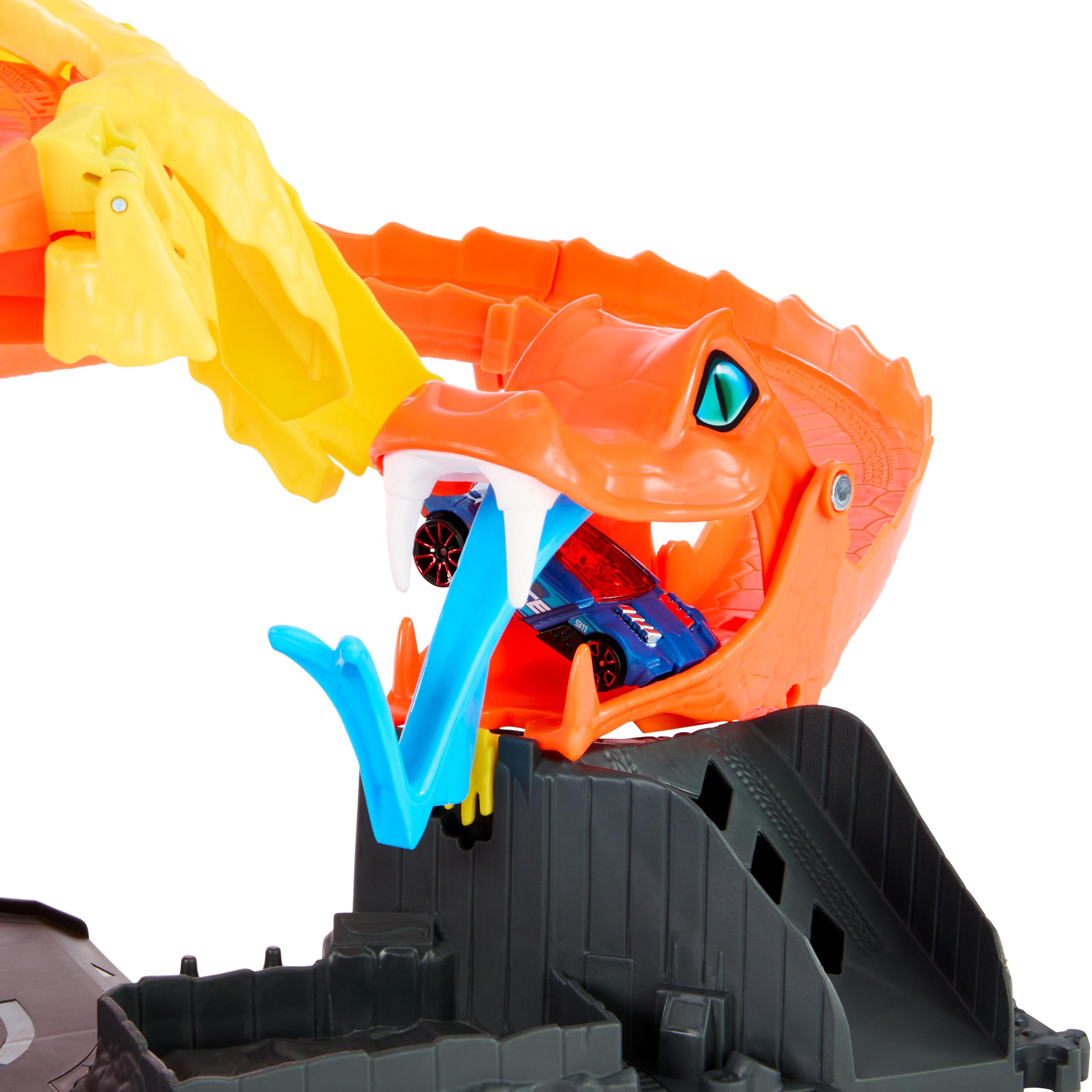 Produktbild Hot Wheels City Pizza-Kobra-Angriff-Spielset mit Spielzeugauto im Maßstab 1:64 2 von 6