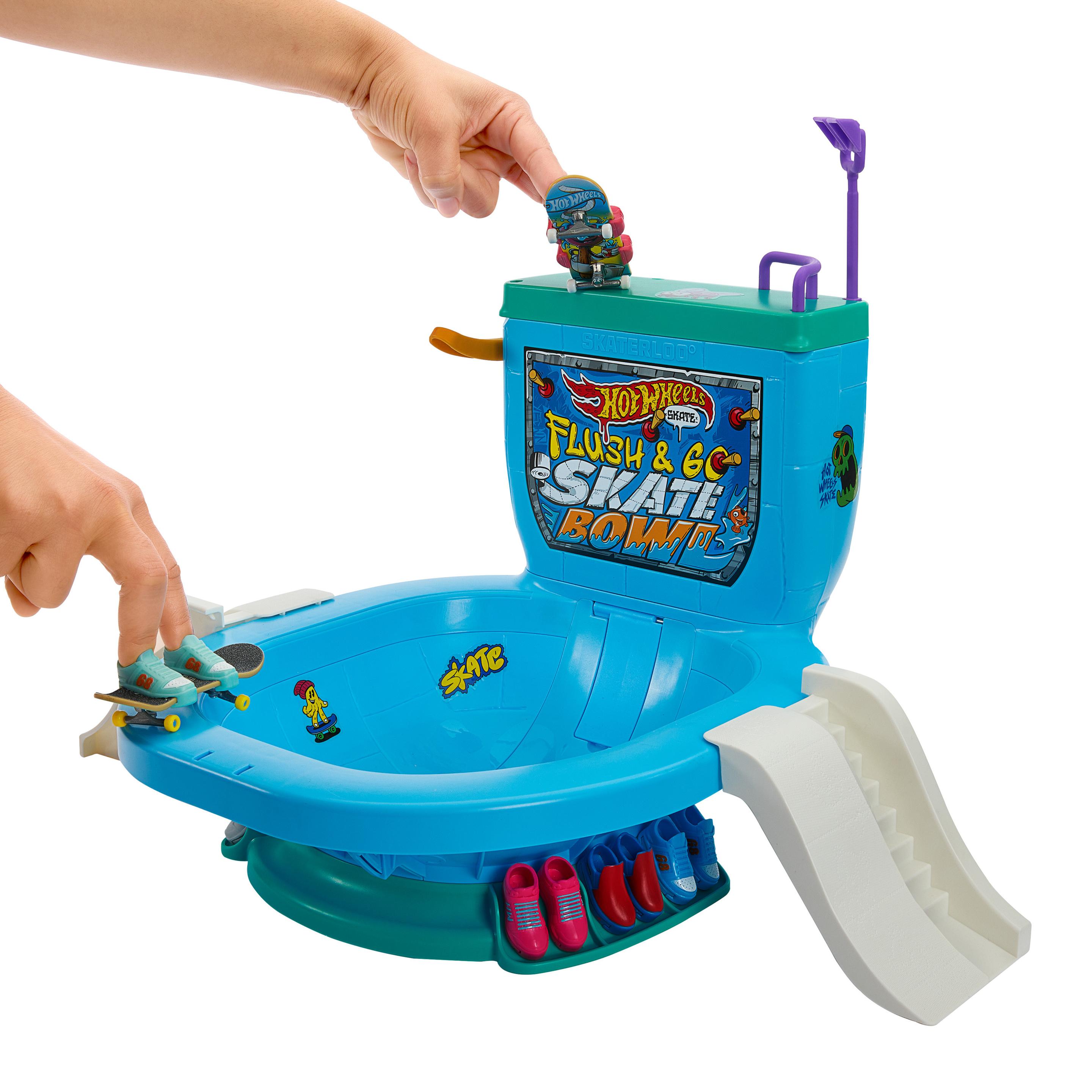Produktbild Hot Wheels Skate Spülen und los gehts“-Skatebowl Fingerboard-Set mit 1 exklusiven Board und einem Paar abnehmbare Skateschuhe 3 von 6