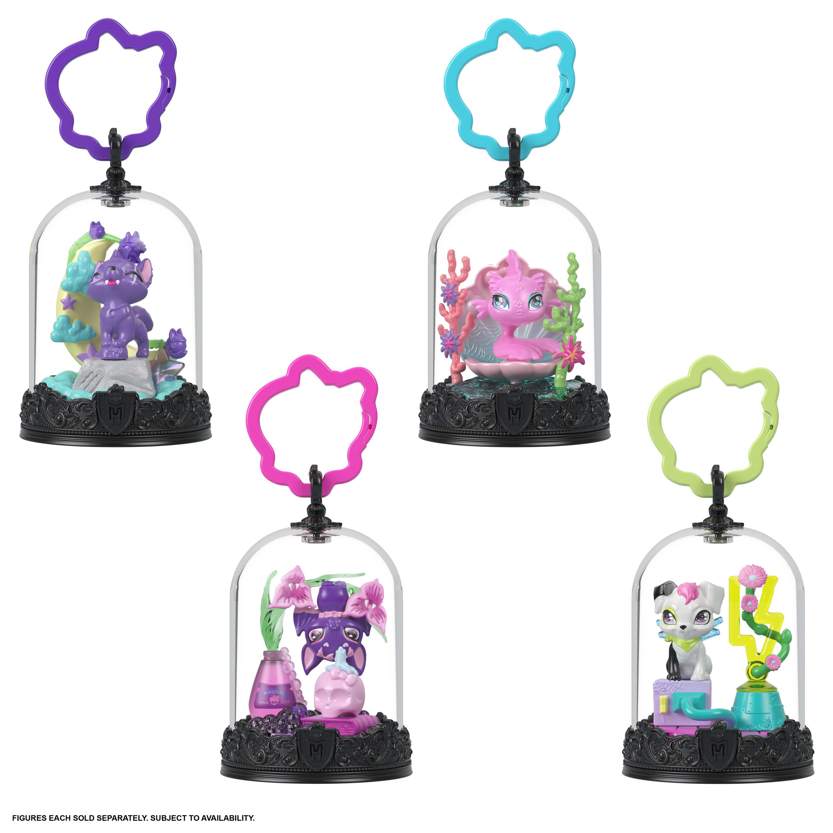 Monster High Haustier-Schlüsselanhänger, Tierfiguren mit Zubehör und zusammenbaubarem Terrarium