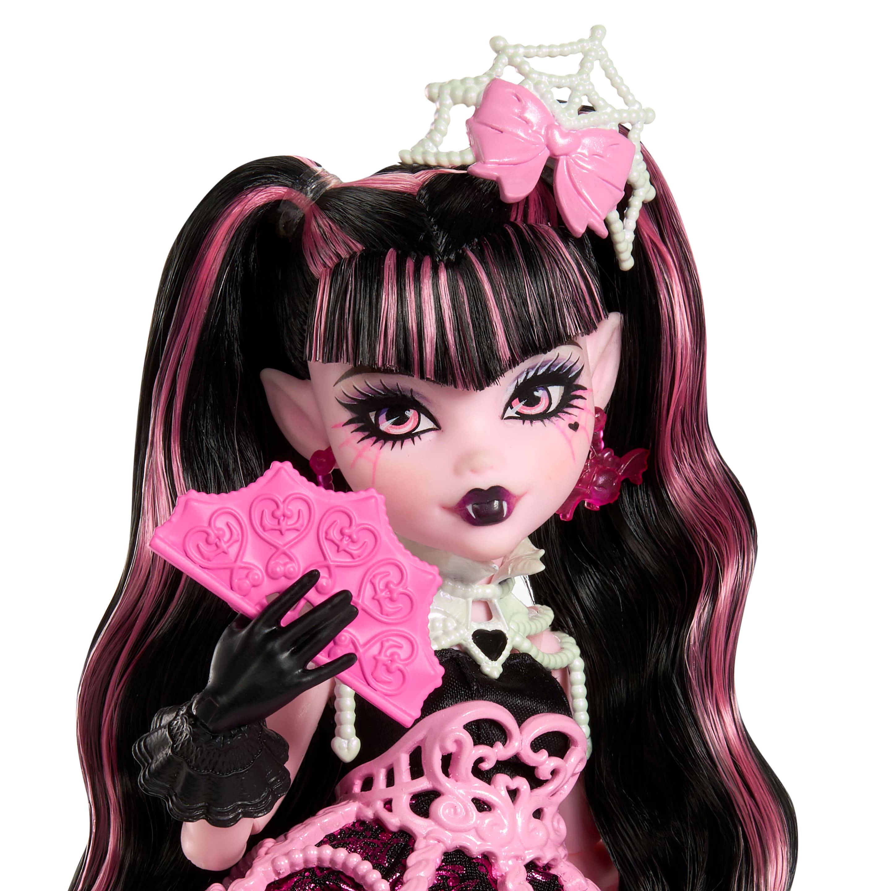 Produktbild Monster High Scary Sweet Birthday Draculaura-Puppe im Partykleid mit Ballon und Geschenk 3 von 6