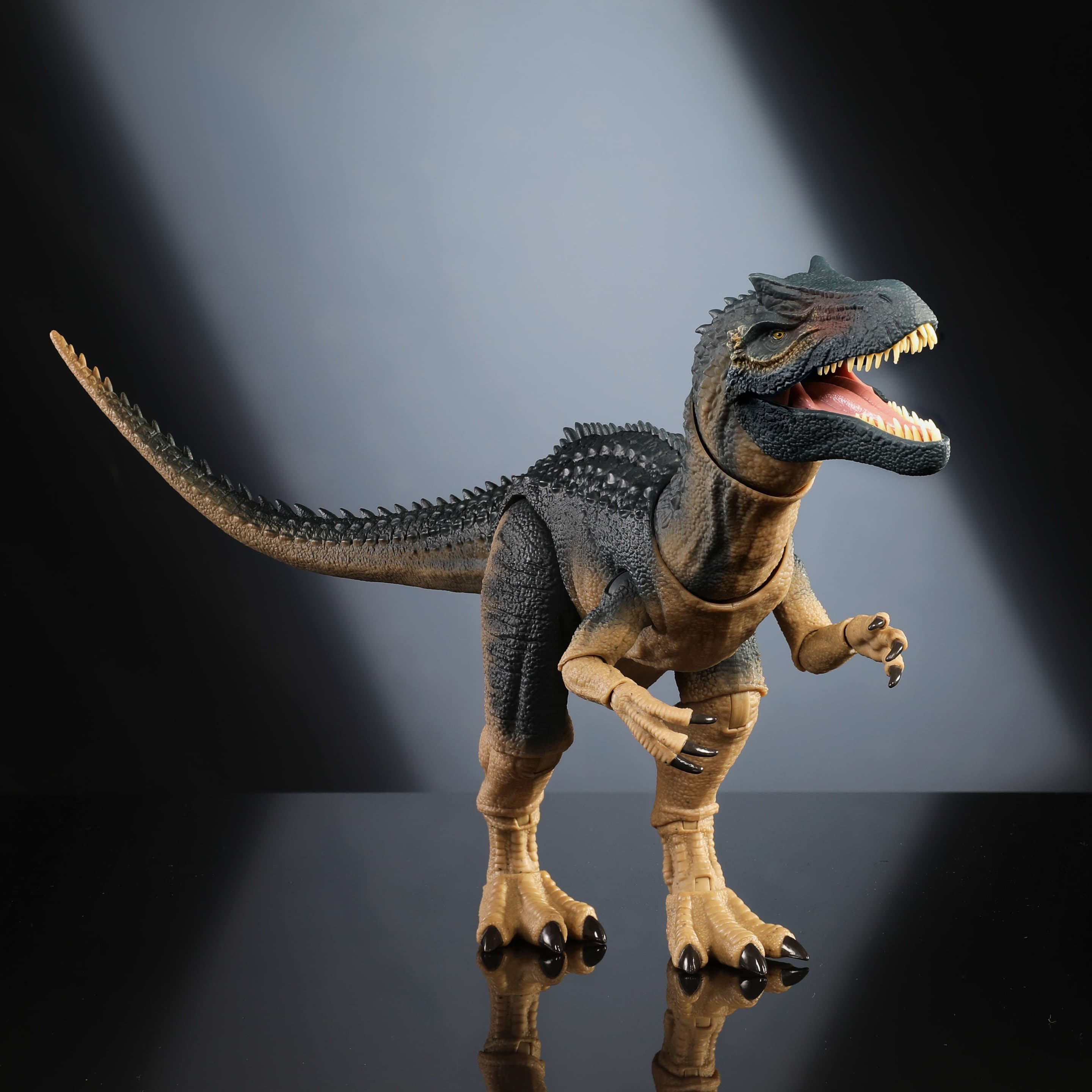 Produktbild Jurassic World Hammond Collection Allosaurus Dinosaurier-Actionfigur mit Glasaugen, verdrahtetem Schwanz 5 von 6
