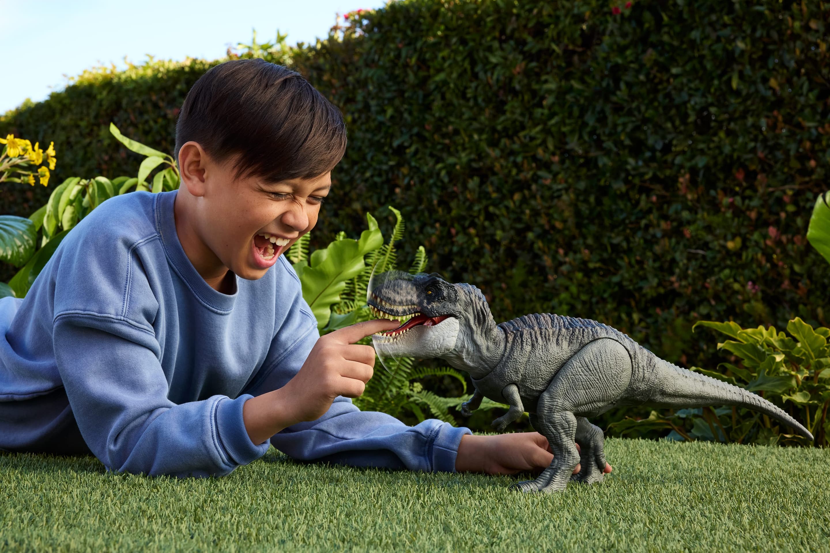 Produktbild Jurassic World Rebirth Power Devour Tyrannosaurus Rex-Dinosaurierfigur, Dauer-Beiß-Attacke, Lichter und Geräusche 6 von 6