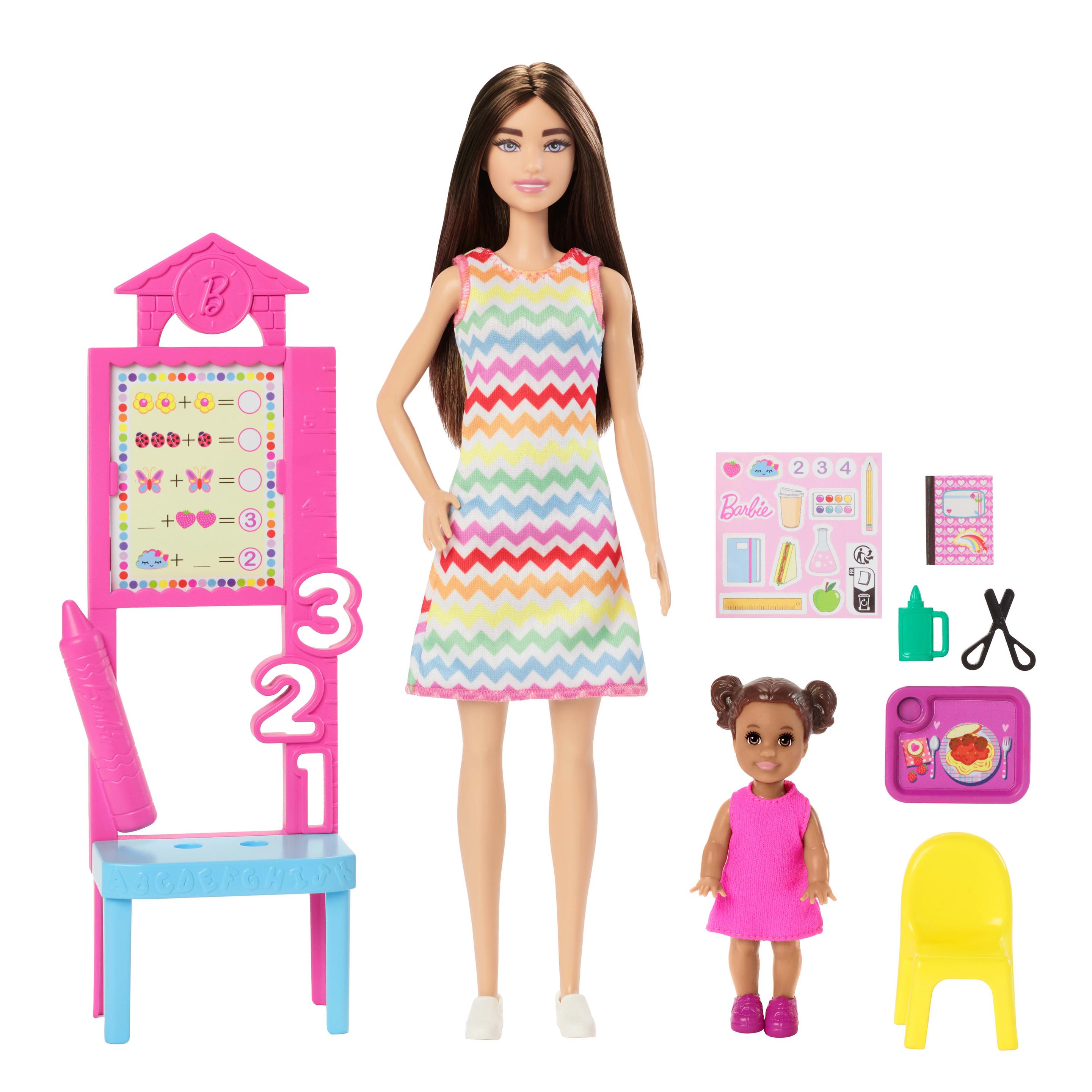 Produktbild Barbie-Puppe Lehrerin mit brünetter Modepuppe, 1 Kleinkind-Puppe und Unterrichtszubehör 6 von 6