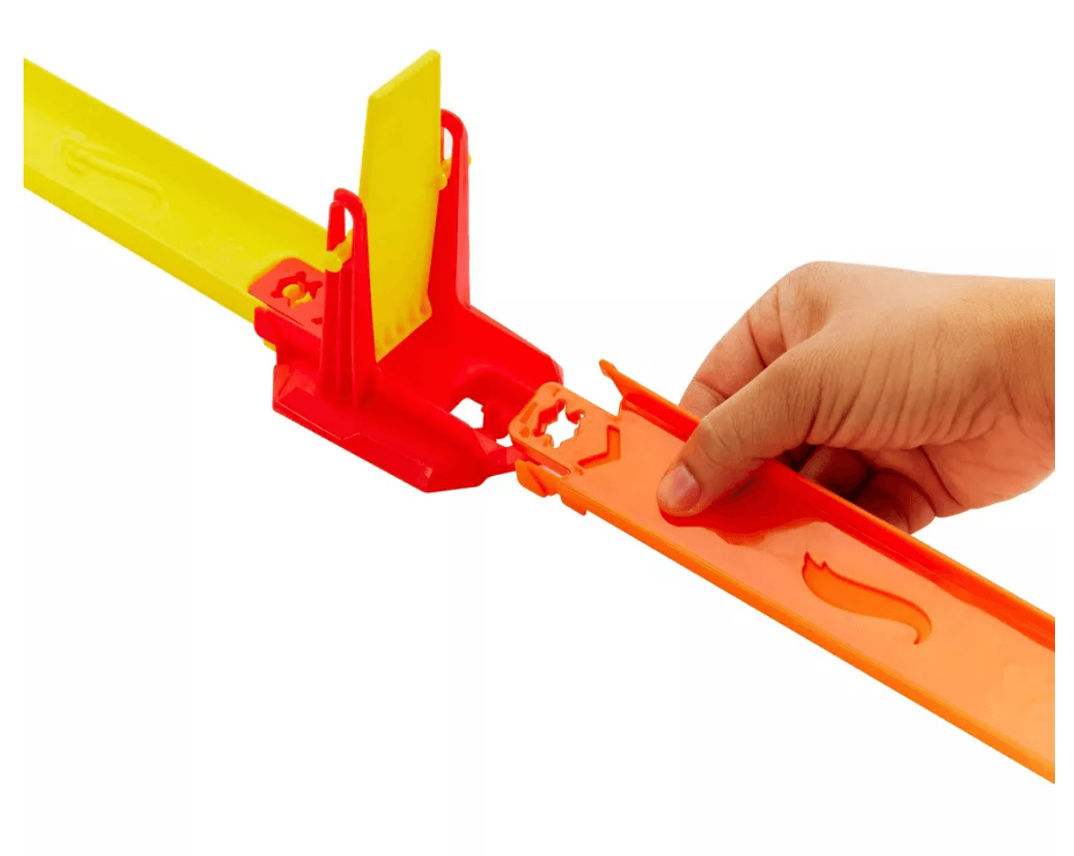Produktbild Hot Wheels Action – Freeway Frenzy Track Set (25-teilig) 4 von 6