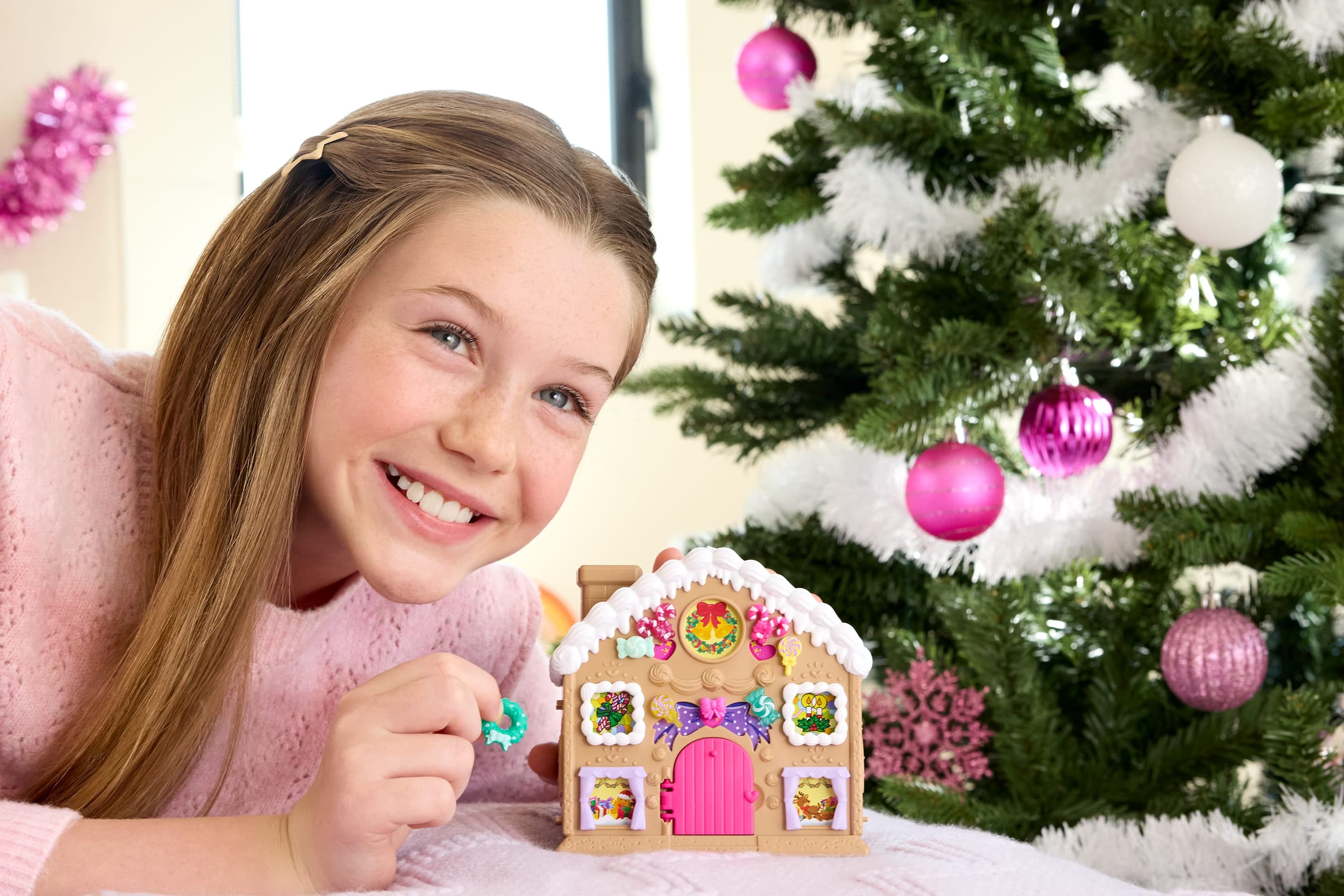 Produktbild Adventskalender-Spielset mit Polly Pocket-Puppe, DIY-Lebkuchenhaus mit Puppenhausmöbeln und 24 Teilen Weihnachtszubehör 6 von 6
