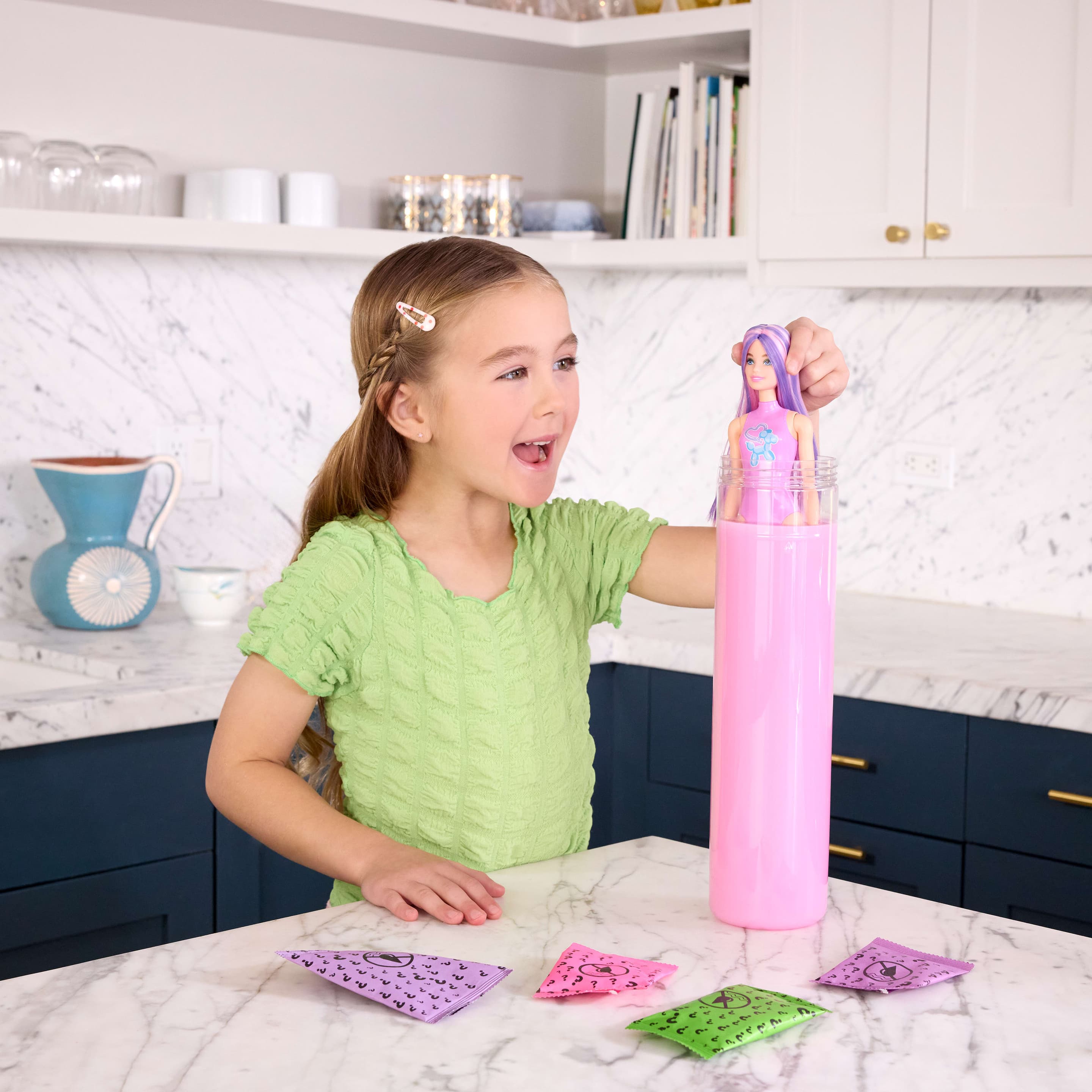 Produktbild Barbie Color Reveal Ballontier-Reihe Puppe und Accessoires mit 6 Überraschungen (Stile können abweichen) 3 von 3