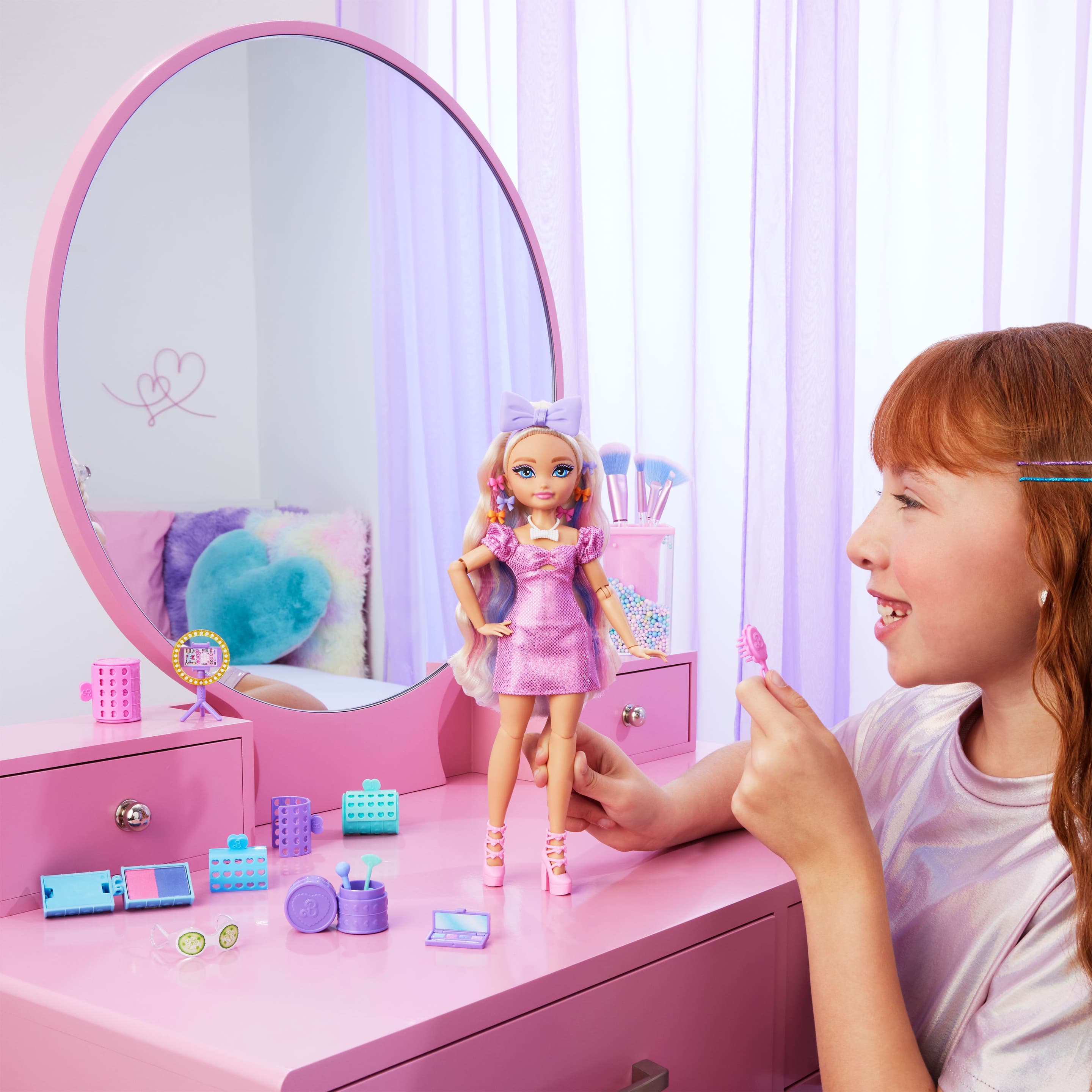 Produktbild Barbie Dream GET READY WITH BARBIE™ Barbie Malibu“-Modepuppe mit Überraschungs-Accessoires und mehr als 15 Looks 6 von 6