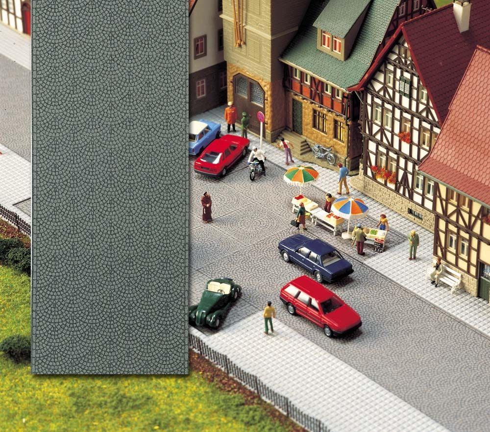 Produktbild BUSCH 6031 H0 - Altstadt-Pflasterstraße 3 von 3