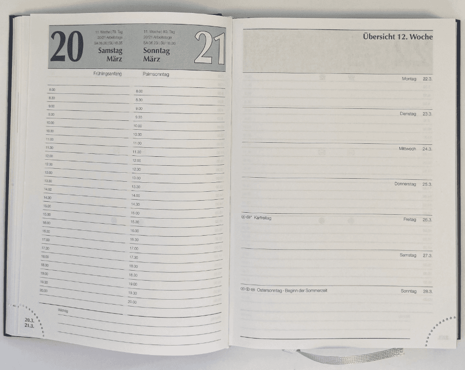 KALENDER-BUCH 2027 A5 Capys  Blau Metallic 1 Tag 1 Seite