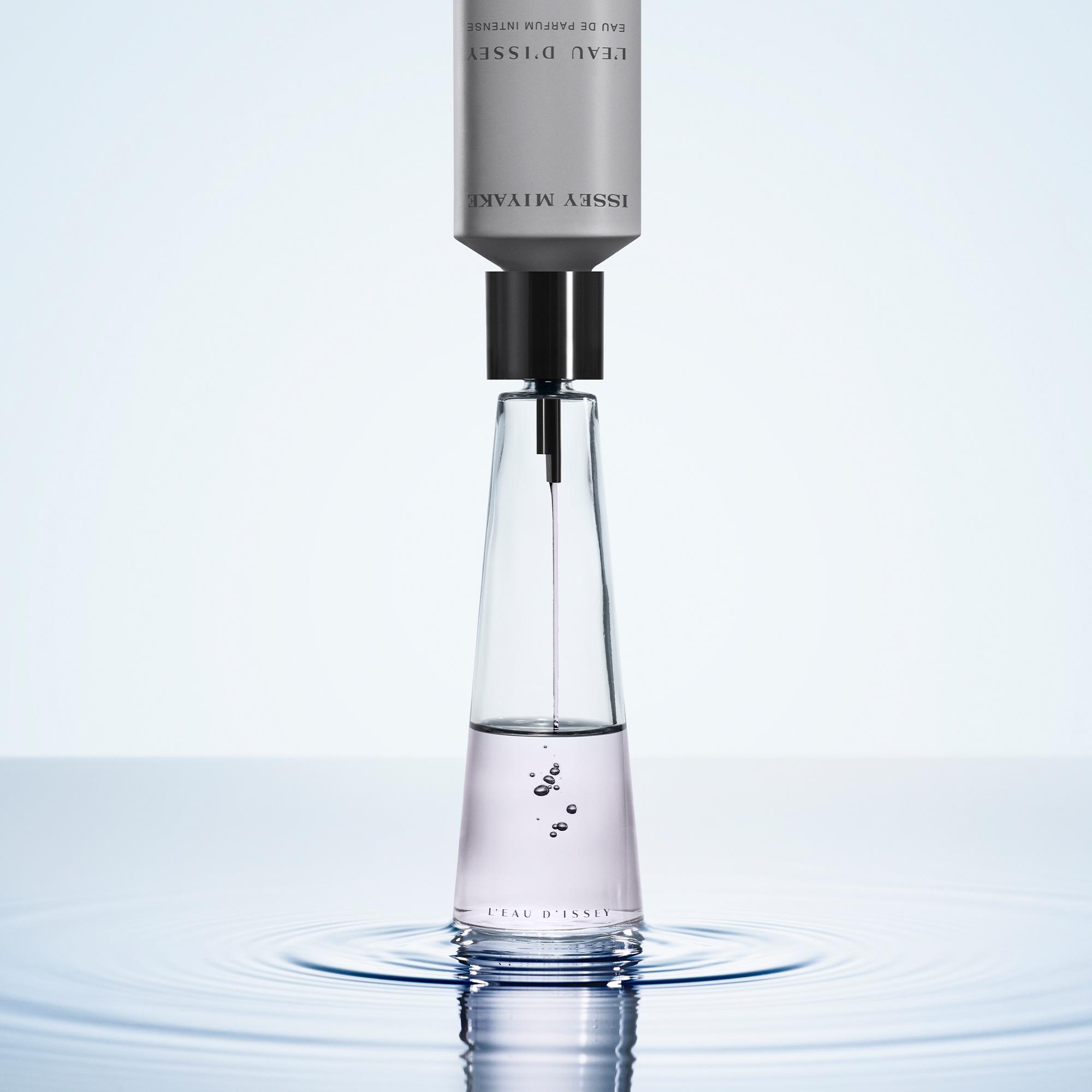 Produktbild ISSEY MIYAKE L'Eau d'Issey Eau de Parfum Intense 3 von 6