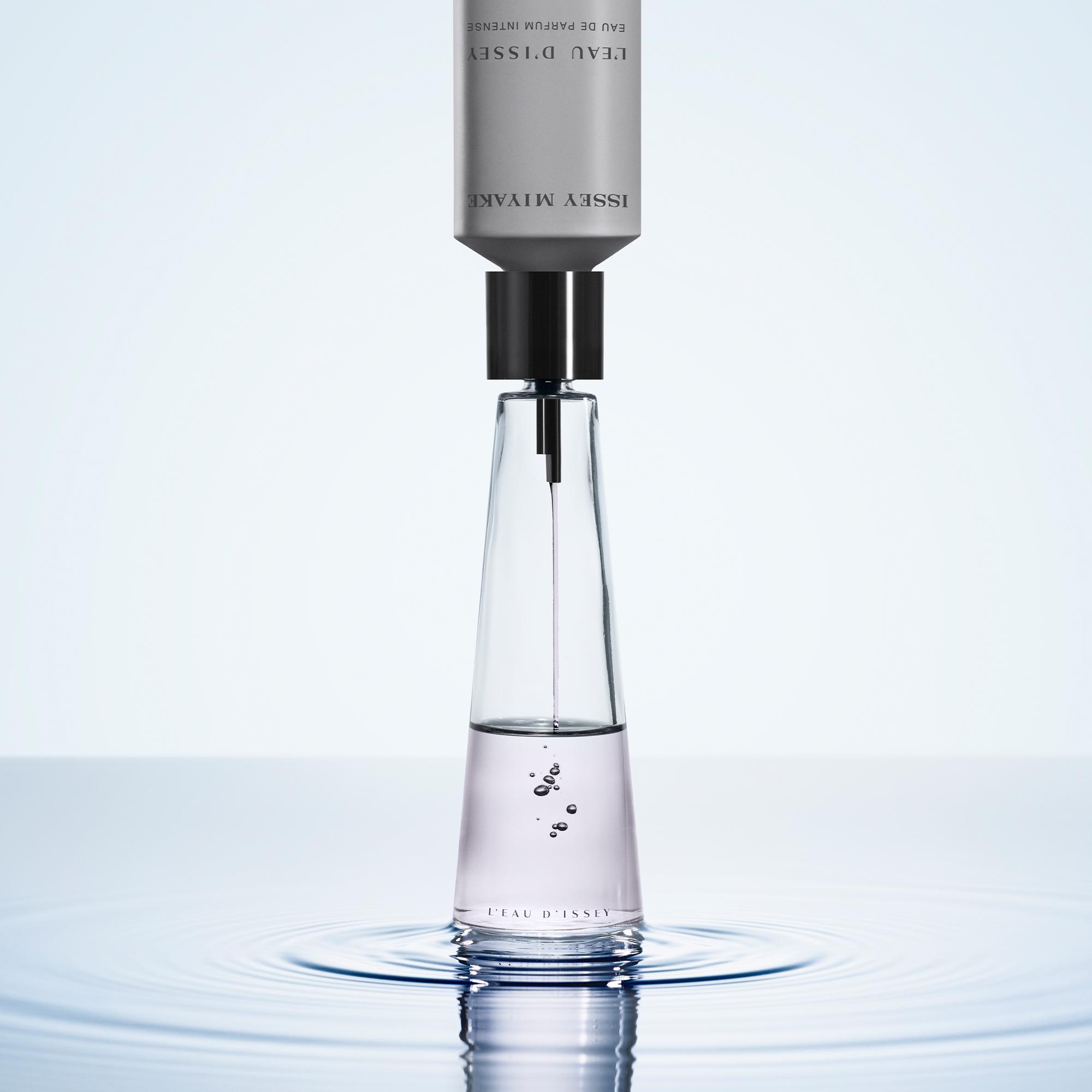 Produktbild ISSEY MIYAKE L'Eau d'Issey Eau de Parfum Intense 2 von 6