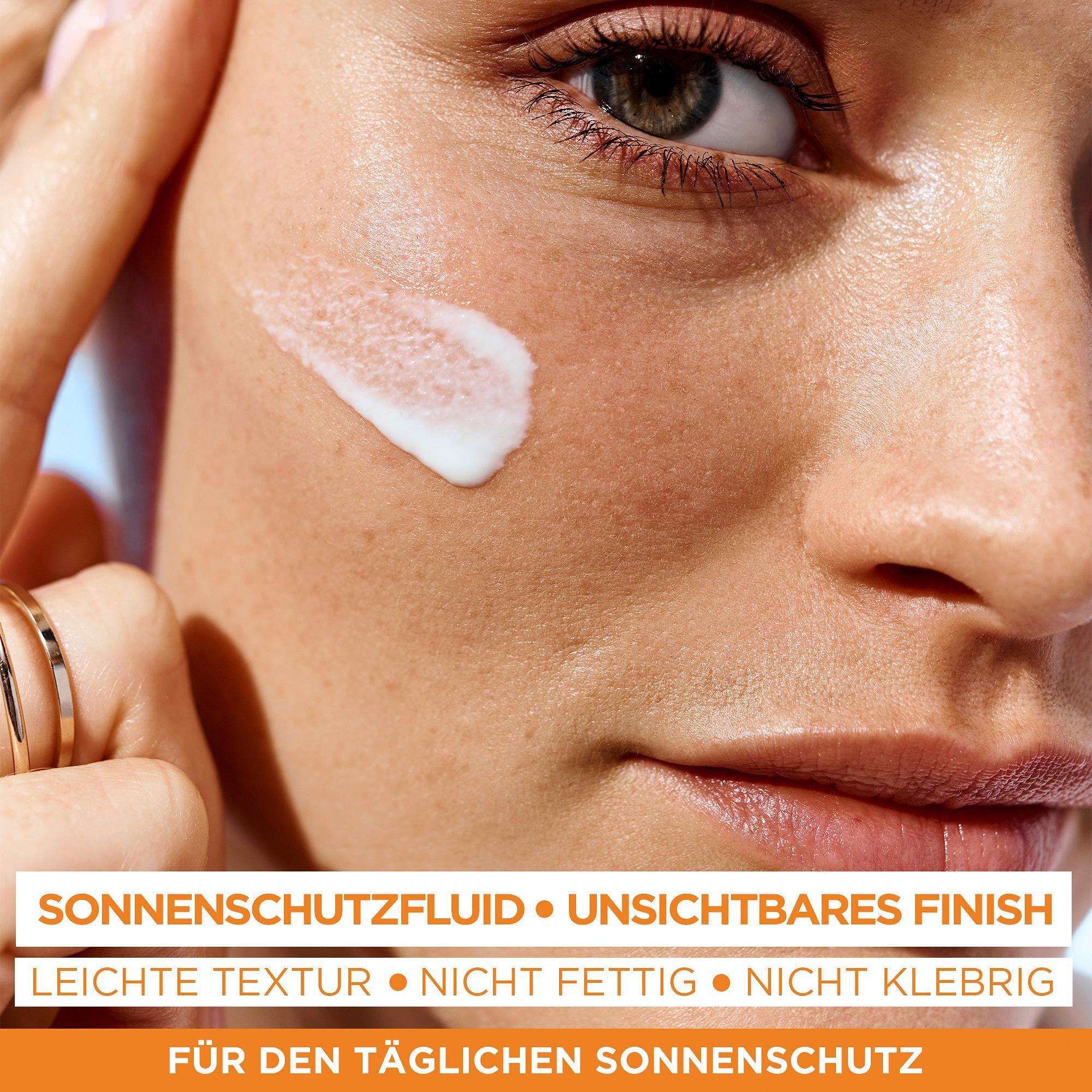 Produktbild Garnier Ambre Solaire super UV Niacinamid Sonnenschutzfluid LSF 50+ 12 von 15