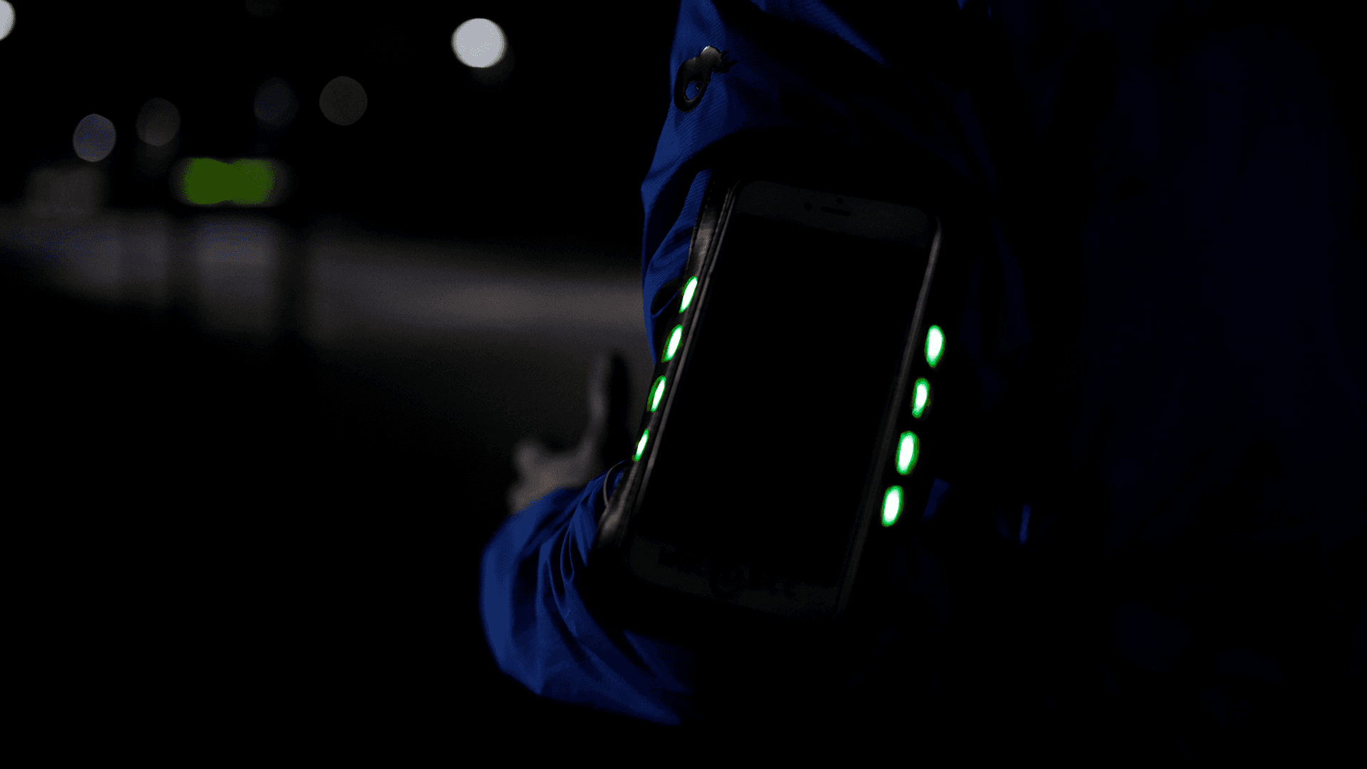 Produktbild Schildkröt-Funsports - Running Armbag Night Hawk, 8x LED-Light 13 von 13