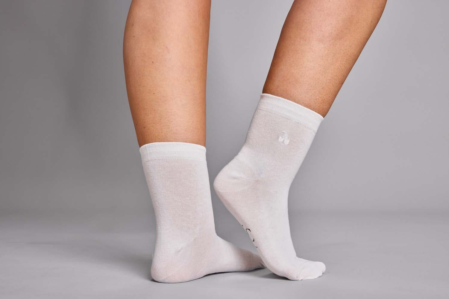 RYC Damen Socken mit Stickerei 2er Pack