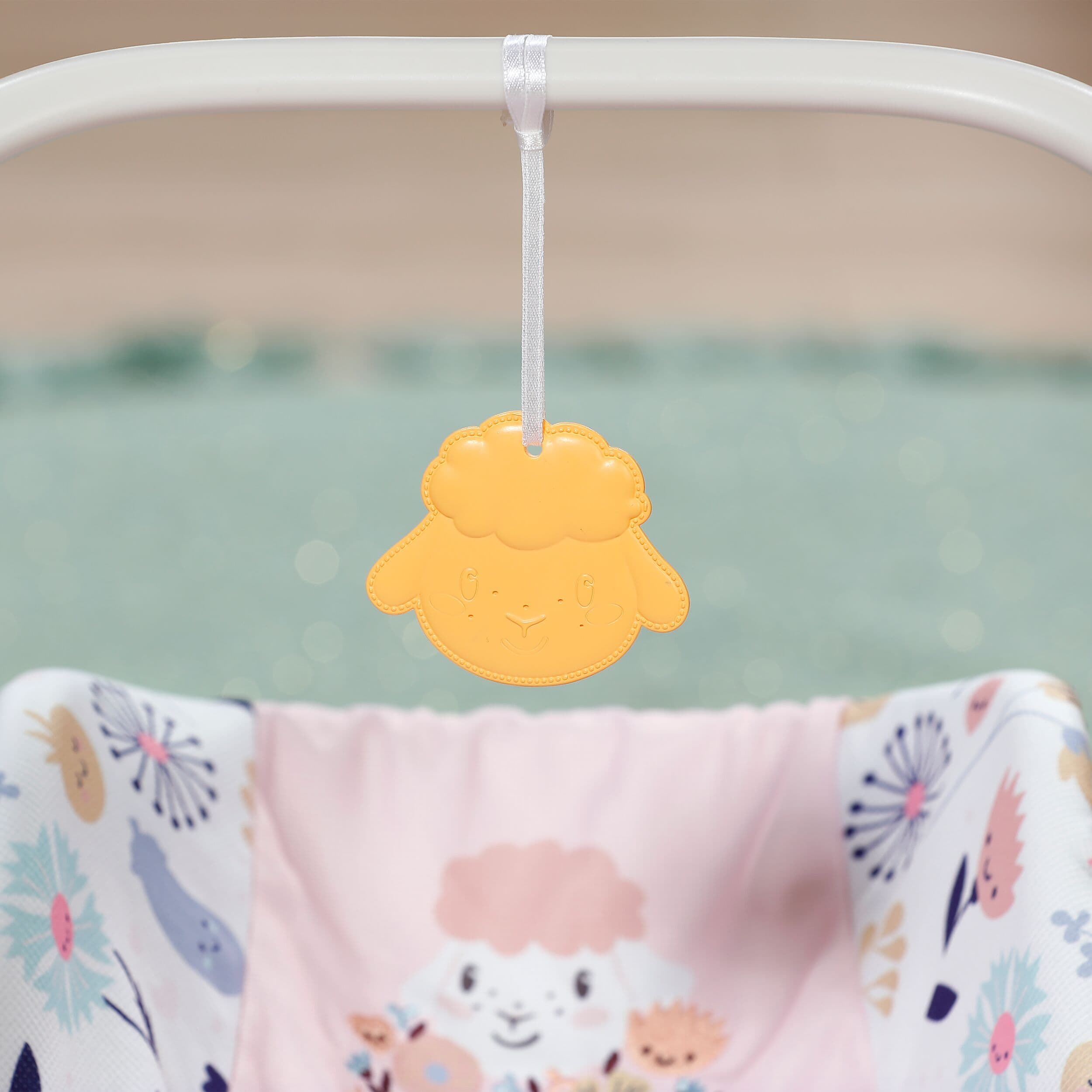 Produktbild BABY born Babyschale Blumen 4 von 10