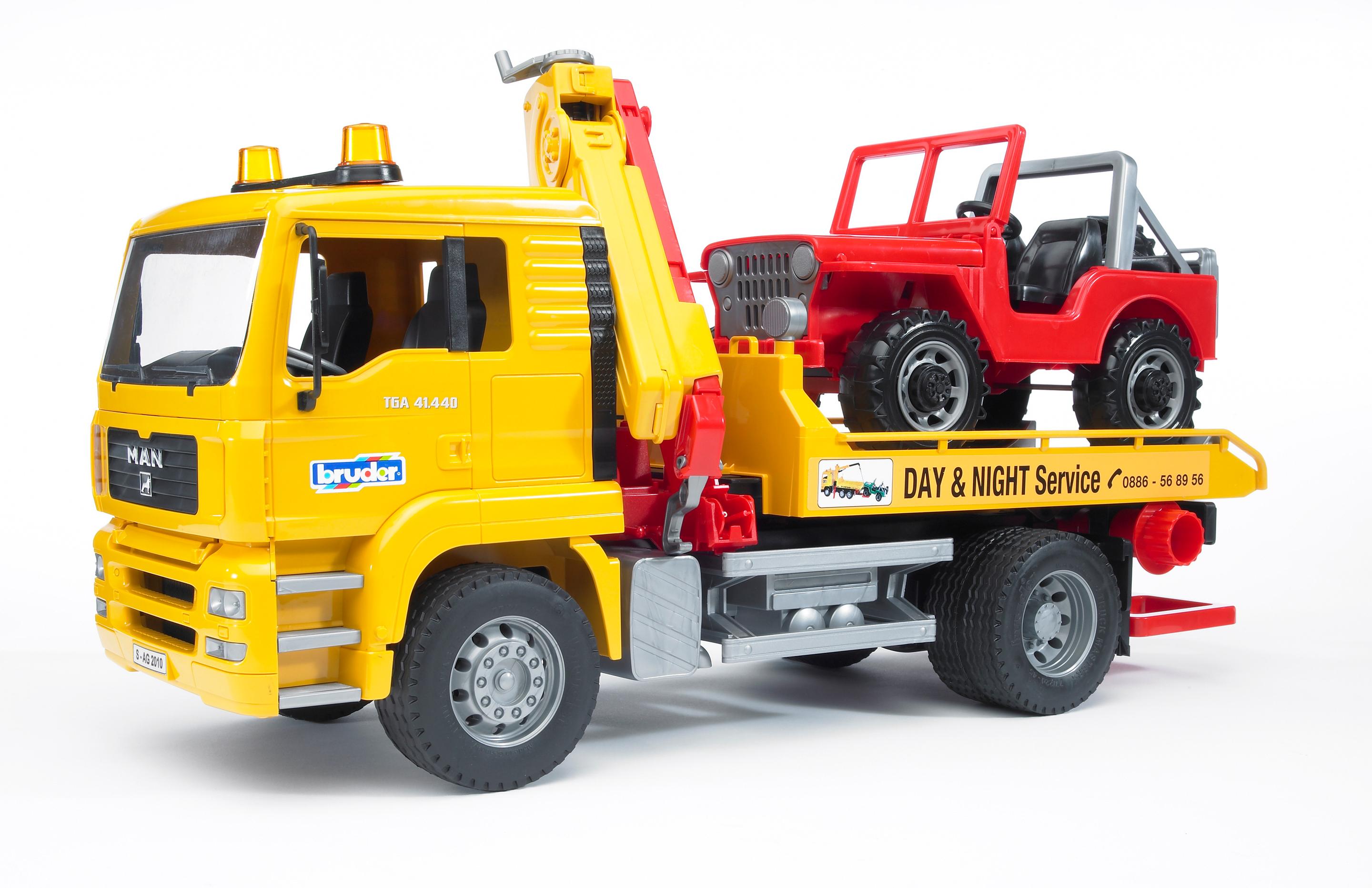 BRUDER - MAN TGA Abschlepp-LKW mit Geländewagen 02750
