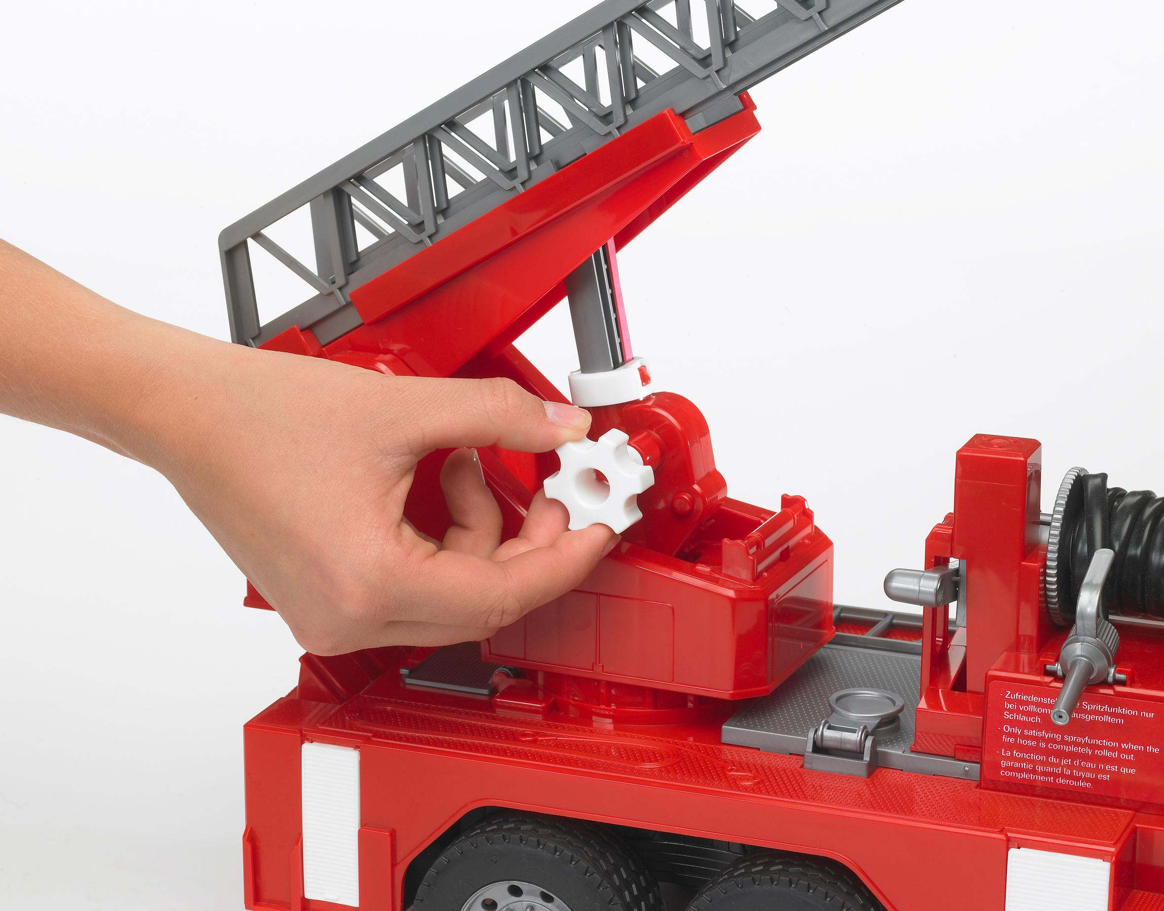Produktbild BRUDER - MAN TGA Feuerwehr m. Drehleiter, Wasserpumpe, Light&Sound-Modul 02771 3 von 6