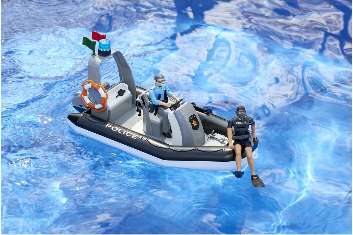 Produktbild BRUDER - bworld Polizei Schlauchboot mit Polizist, Taucher und Zubehör 62733 5 von 5