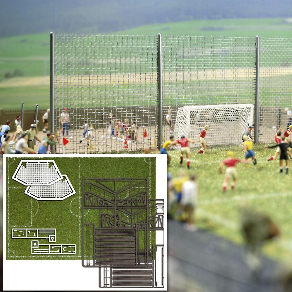 Produktbild BUSCH 1052 H0 - Fussballplatz H0 2 von 2