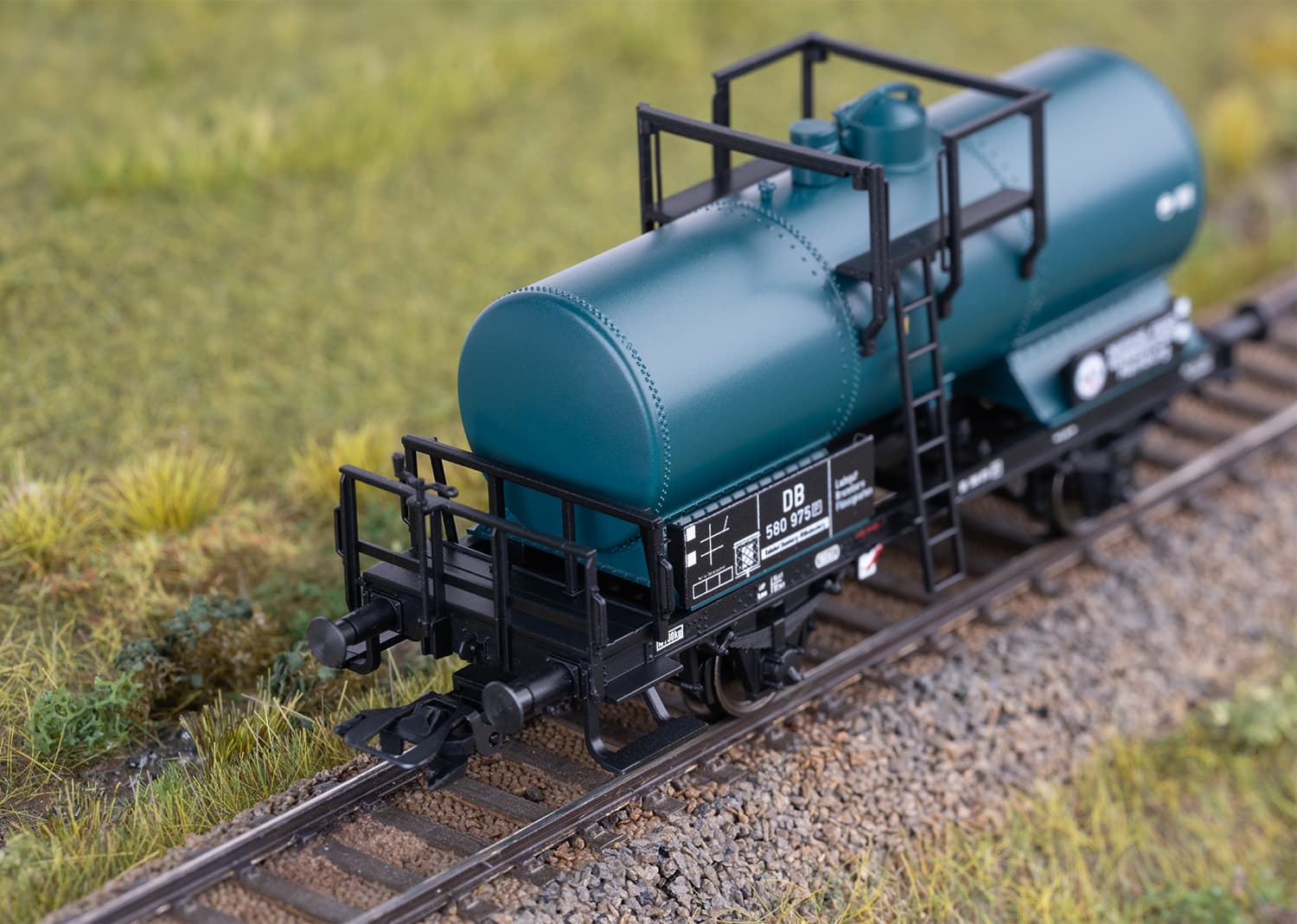 Produktbild Märklin 00719 H0 Display Kesselwagen mit zwei Radsätzen 5 von 6