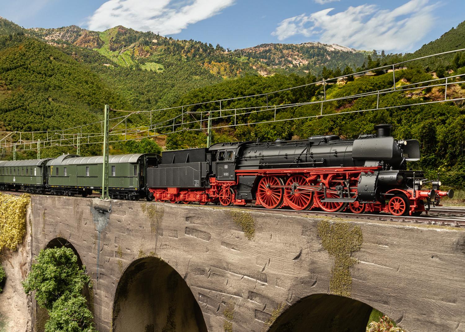Produktbild Märklin 38323 H0 Dampflokomotive 18 323 3 von 12