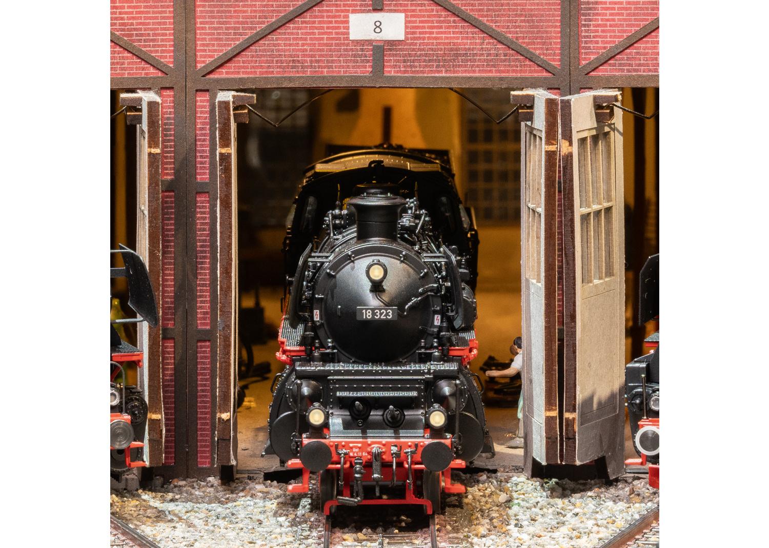 Produktbild Märklin 38323 H0 Dampflokomotive 18 323 2 von 12