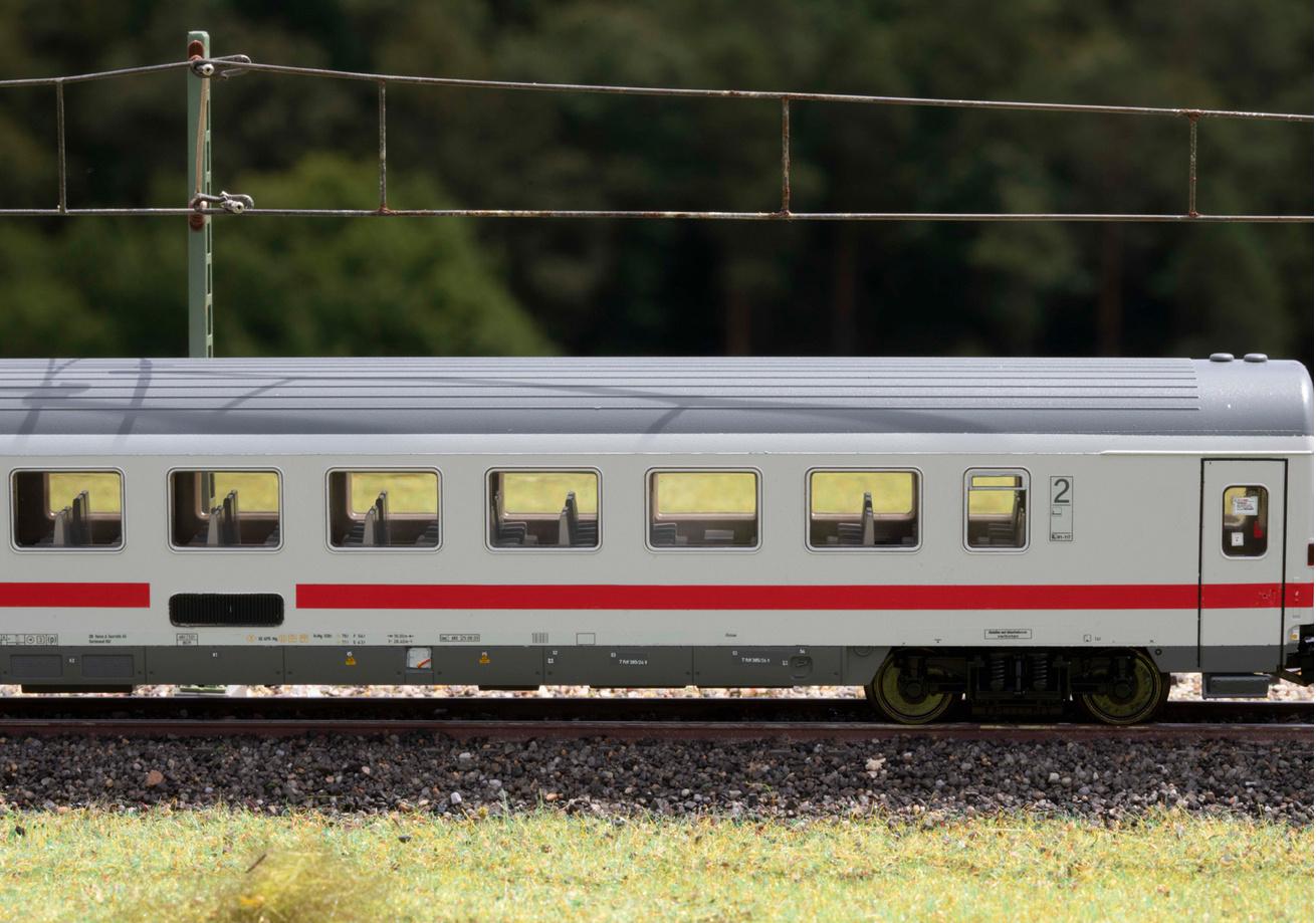Produktbild Märklin 43765 - Modelleisenbahn Großraumwagen Bpmz 295.4 2 von 2
