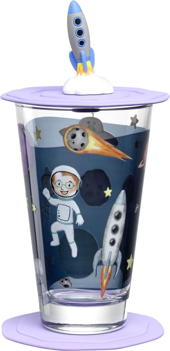 LEONARDO Bambini Avventura 023673 - Bicchiere per bambini con coperchio e sottovaso, in vetro di alta qualità, misura L, contenuto 300 ml, lavabile in lavastoviglie, set da 3 pezzi con motivo universo