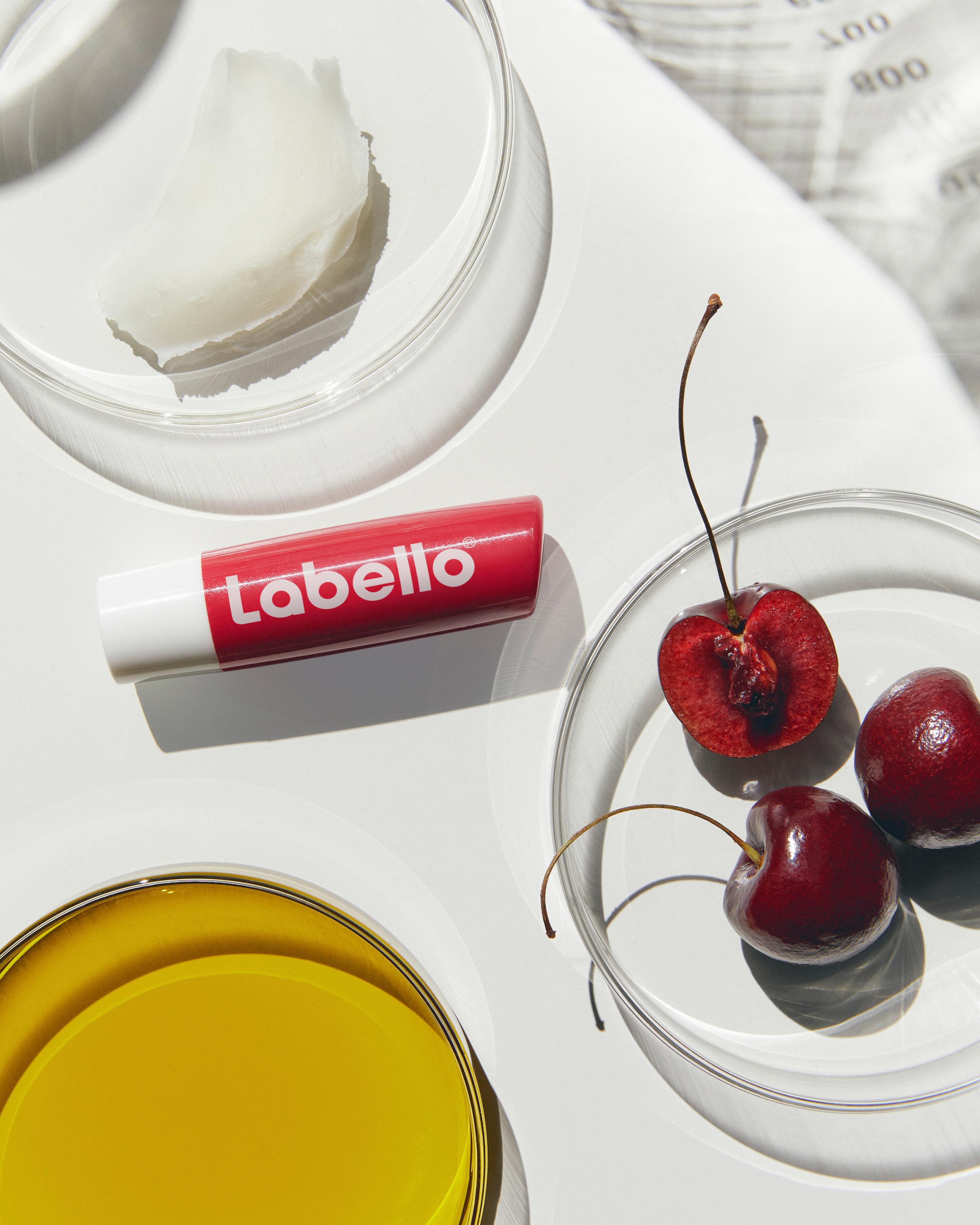 Produktbild Labello Lippenpflege Cherry Shine 5 von 8