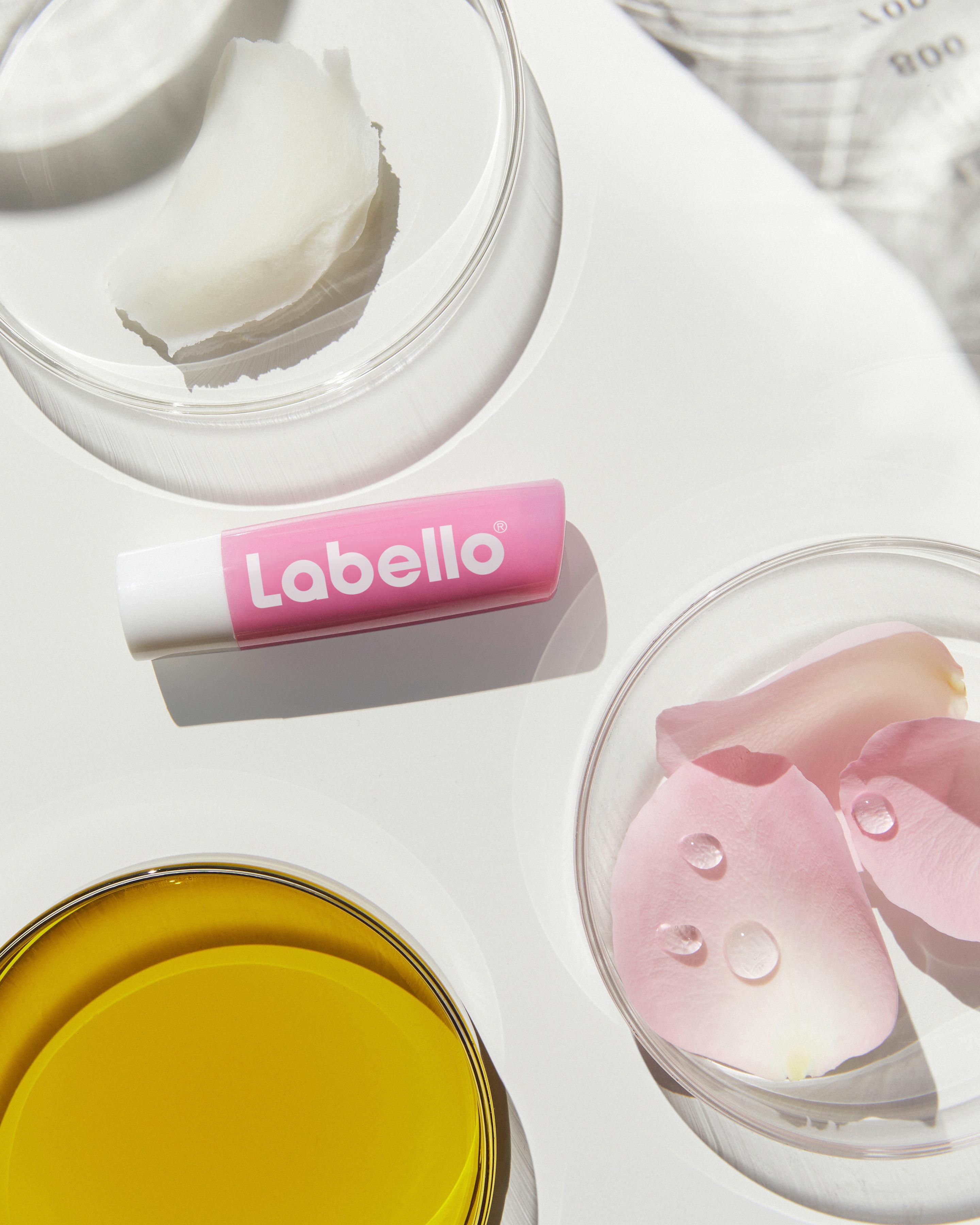 Produktbild Labello Lippenpflege Velvet Rose 6 von 7