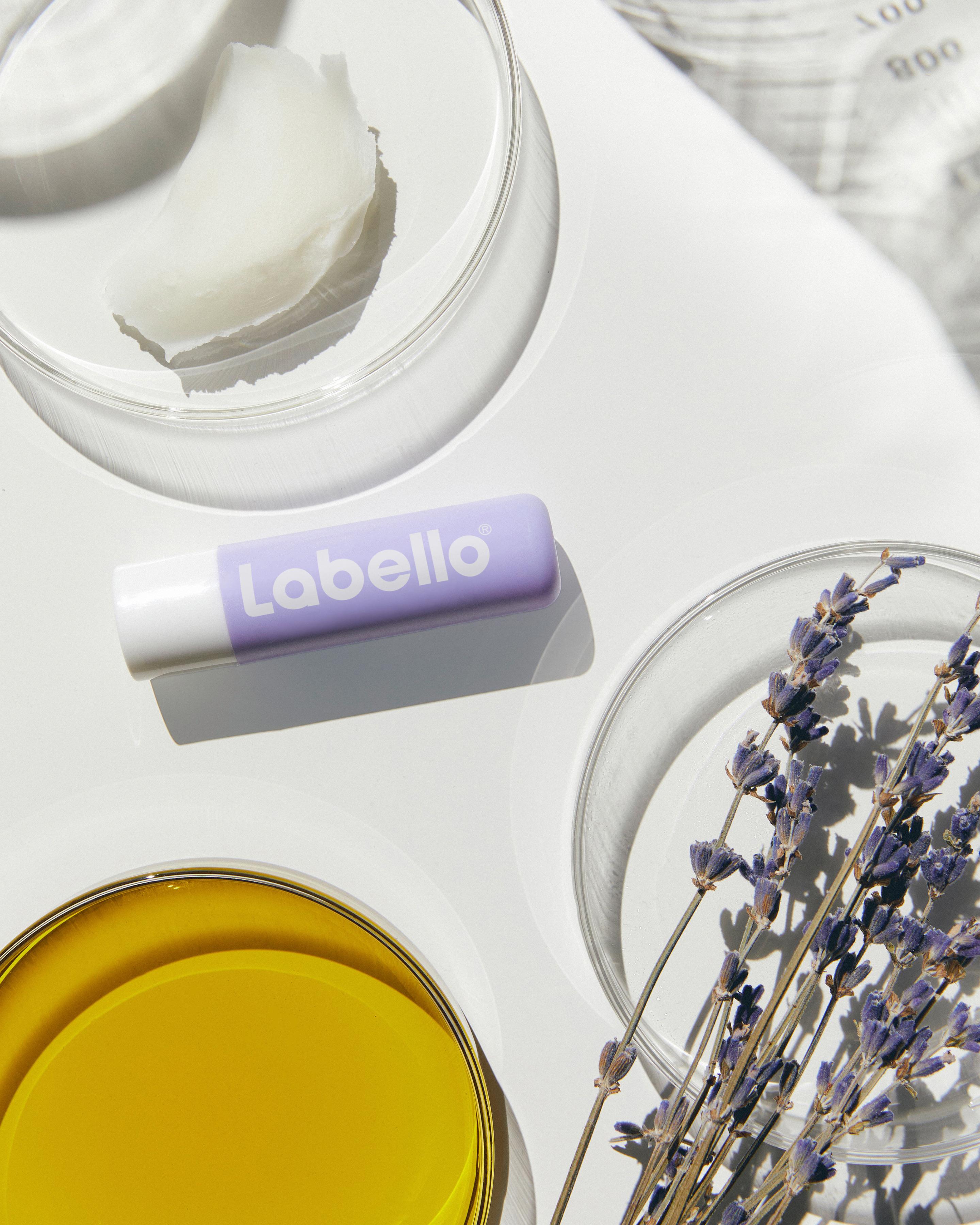 Produktbild Labello Lippenpflege Over Night Care 4 von 7