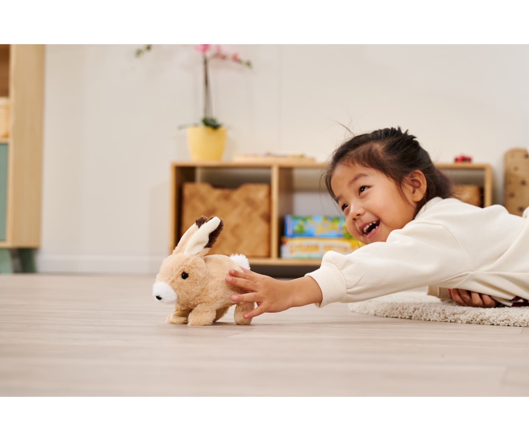 Produktbild Simba - PetZoo BunBun – Dein interaktives Kuschel-Haustier 2 von 6